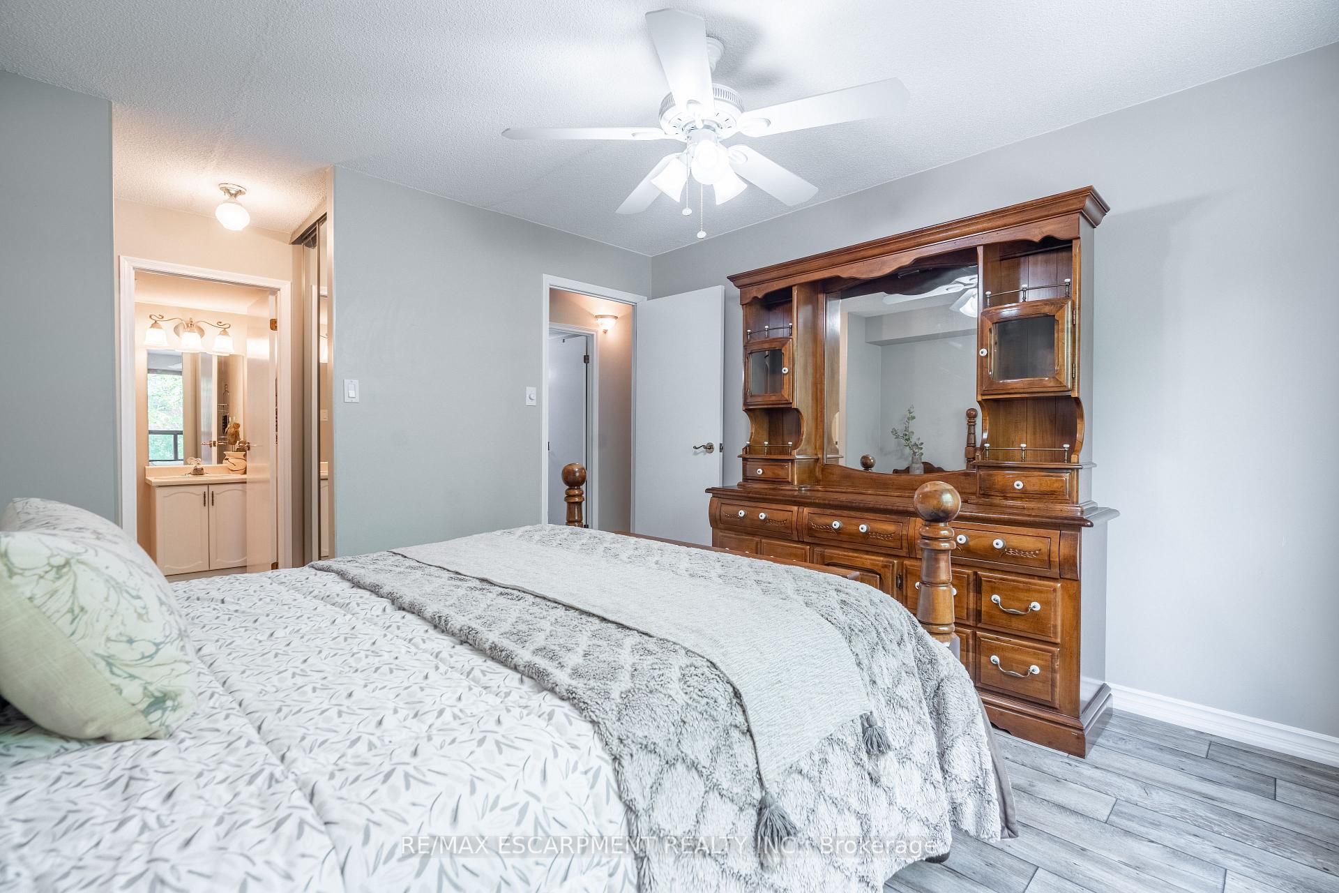 Photo 32 of Unit 204, 966 Queenston Road, Hamilton, Stoney Creek — HOMEH