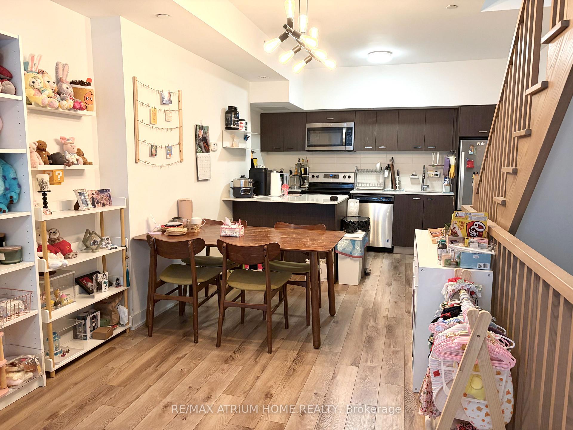 Photo 3 of Unit 117, 10 Echo Point, Scarborough, L'Amoreaux — HOMEH