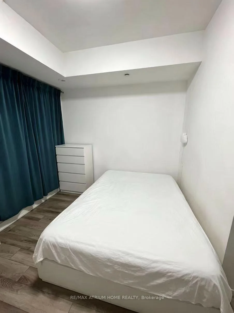 Photo 8 of Unit 117, 10 Echo Point, Scarborough, L'Amoreaux — HOMEH