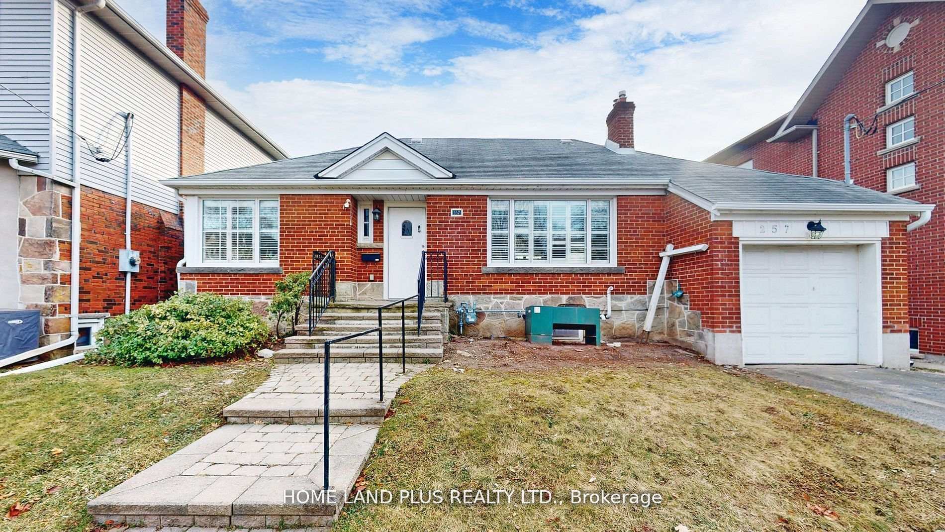 Photo 1 of 257 Joicey Boulevard, Toronto, Bedford Park-Nortown — HOMEH