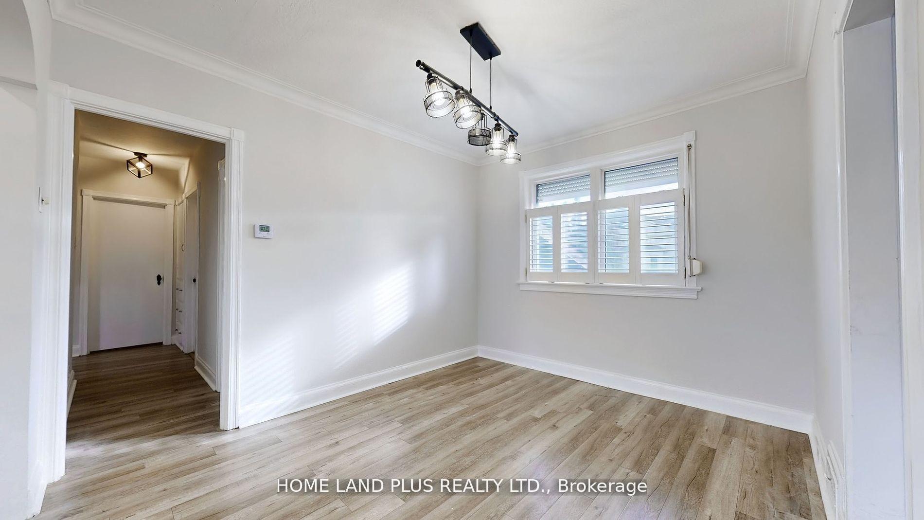 Photo 9 of 257 Joicey Boulevard, Toronto, Bedford Park-Nortown — HOMEH