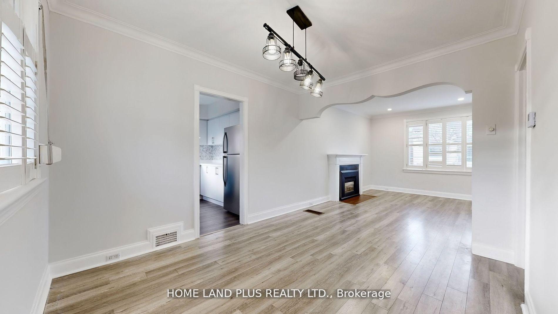 Photo 12 of 257 Joicey Boulevard, Toronto, Bedford Park-Nortown — HOMEH