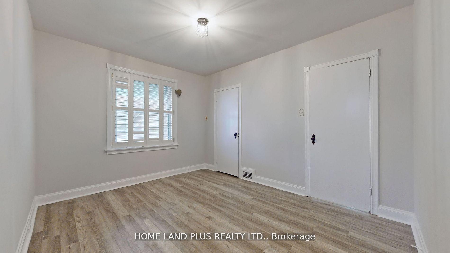 Photo 21 of 257 Joicey Boulevard, Toronto, Bedford Park-Nortown — HOMEH