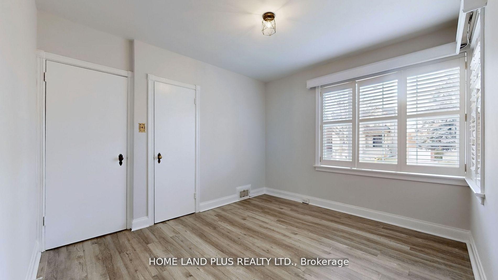 Photo 24 of 257 Joicey Boulevard, Toronto, Bedford Park-Nortown — HOMEH
