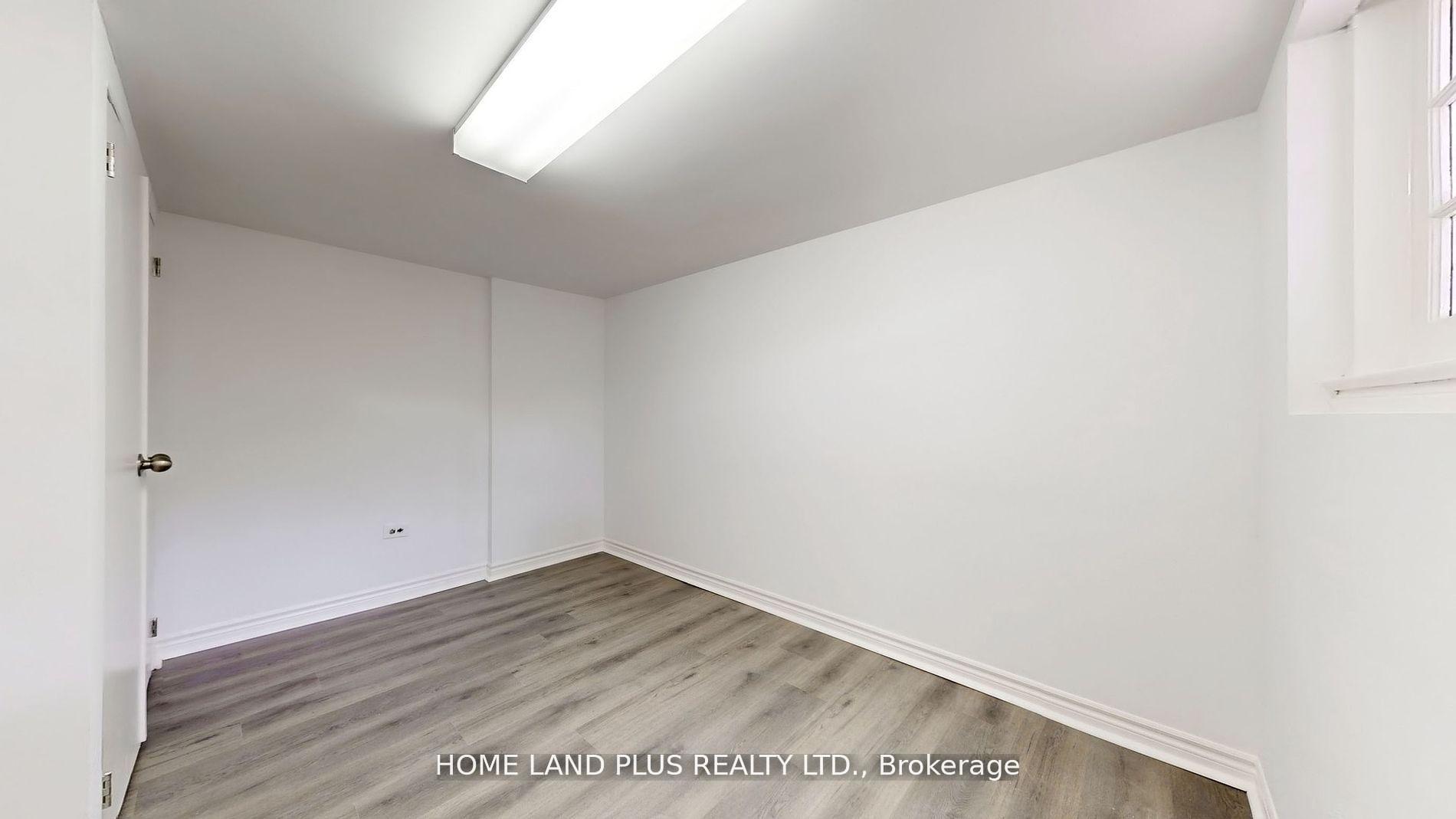 Photo 34 of 257 Joicey Boulevard, Toronto, Bedford Park-Nortown — HOMEH