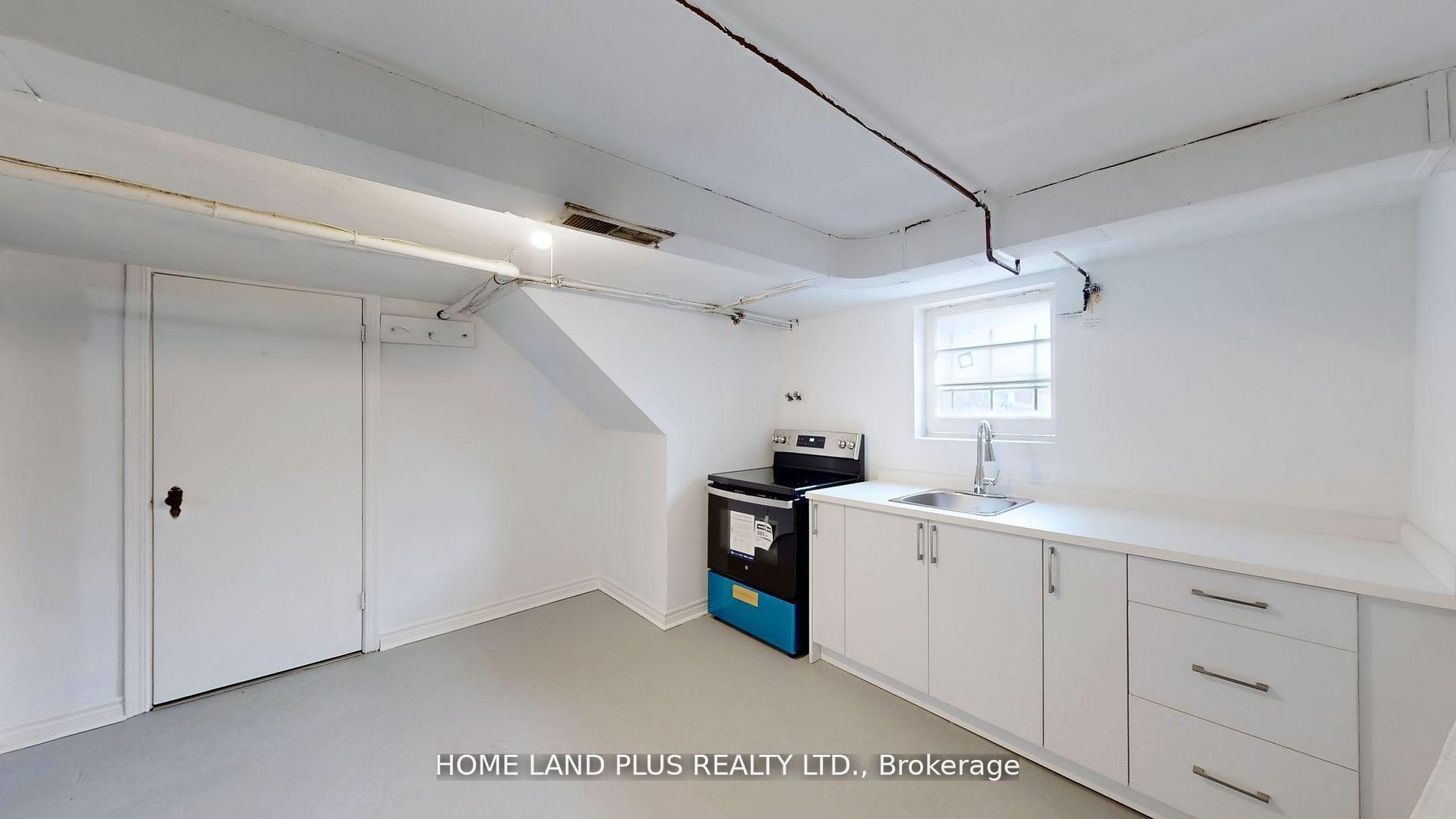 Photo 35 of 257 Joicey Boulevard, Toronto, Bedford Park-Nortown — HOMEH