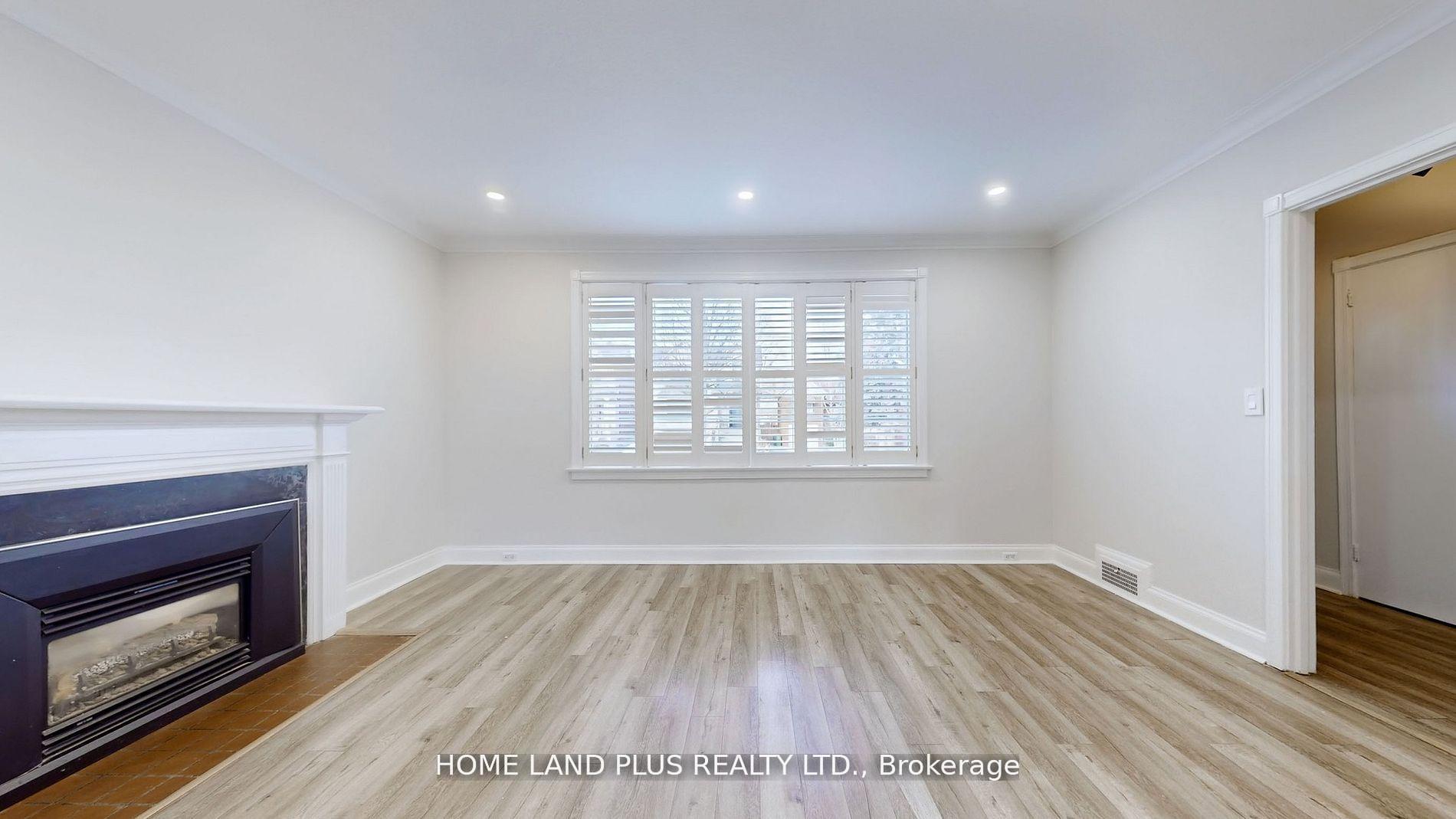 Photo 2 of 257 Joicey Boulevard, Toronto, Bedford Park-Nortown — HOMEH