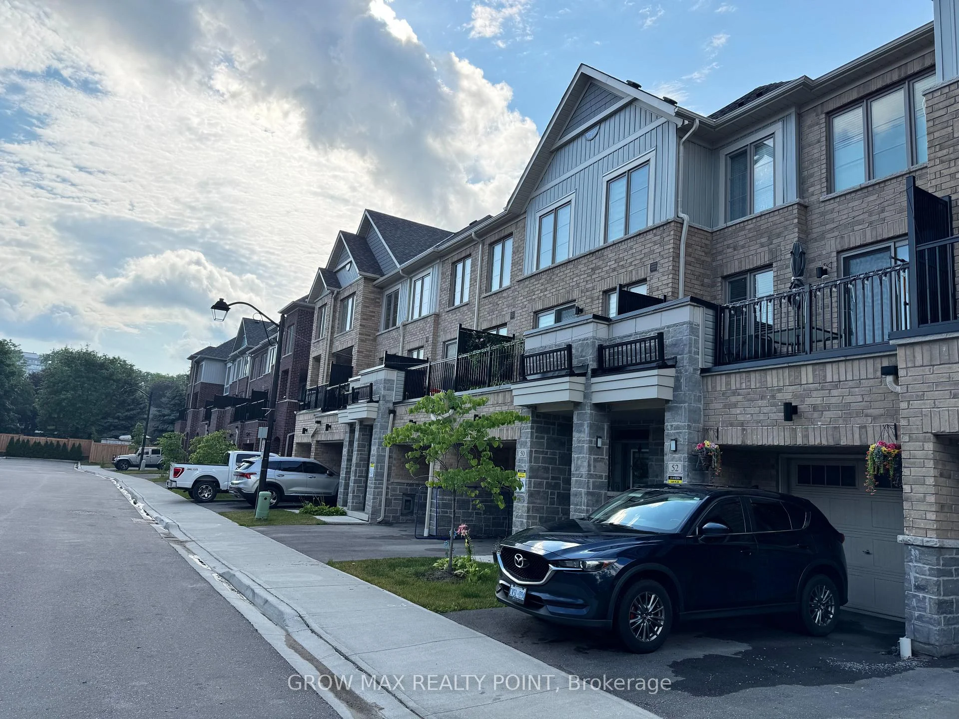 Photo 12 of 52 Waterside Way, Whitby, Port Whitby — HOMEH