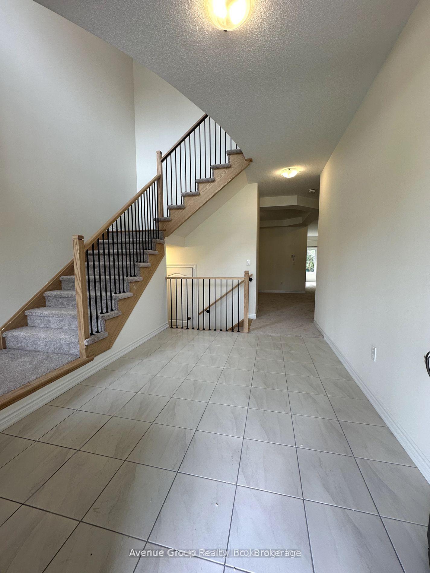 Photo 3 of 110 North Garden Boulevard, Scugog, Port Perry — HOMEH