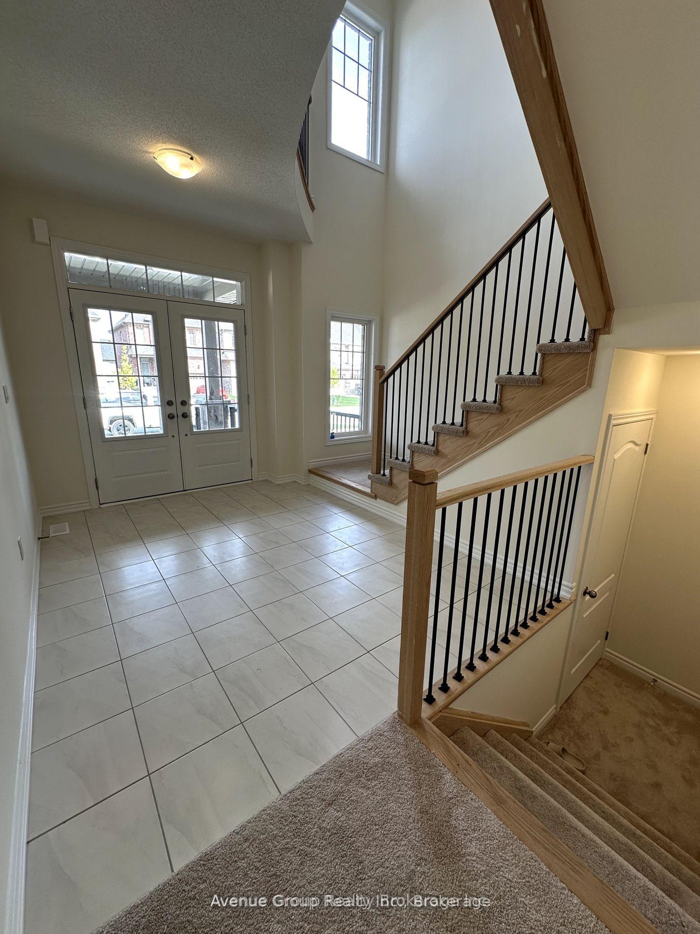 Photo 4 of 110 North Garden Boulevard, Scugog, Port Perry — HOMEH
