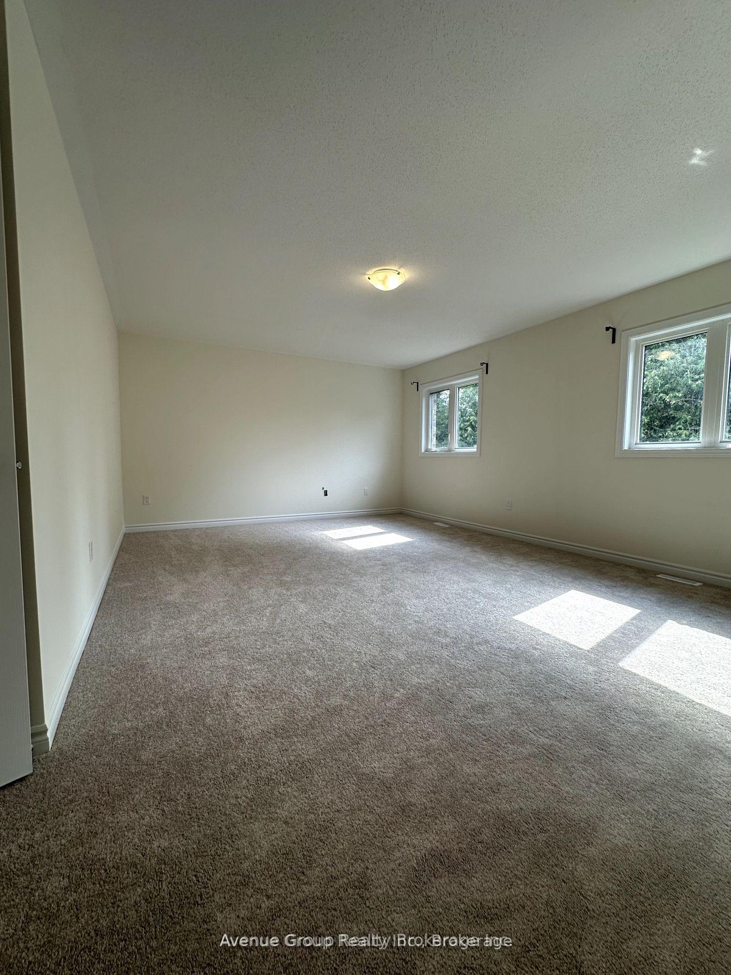 Photo 18 of 110 North Garden Boulevard, Scugog, Port Perry — HOMEH