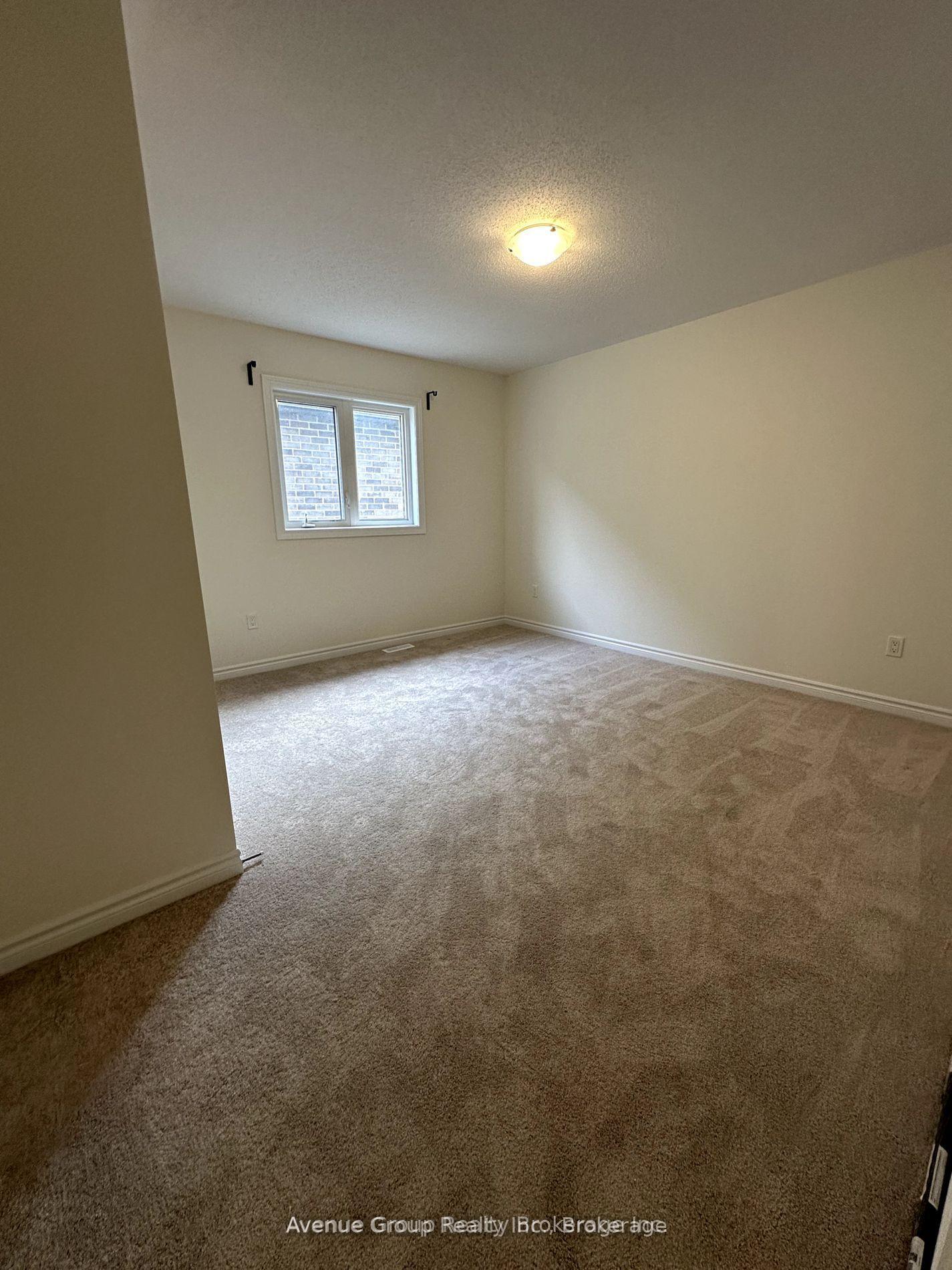 Photo 24 of 110 North Garden Boulevard, Scugog, Port Perry — HOMEH