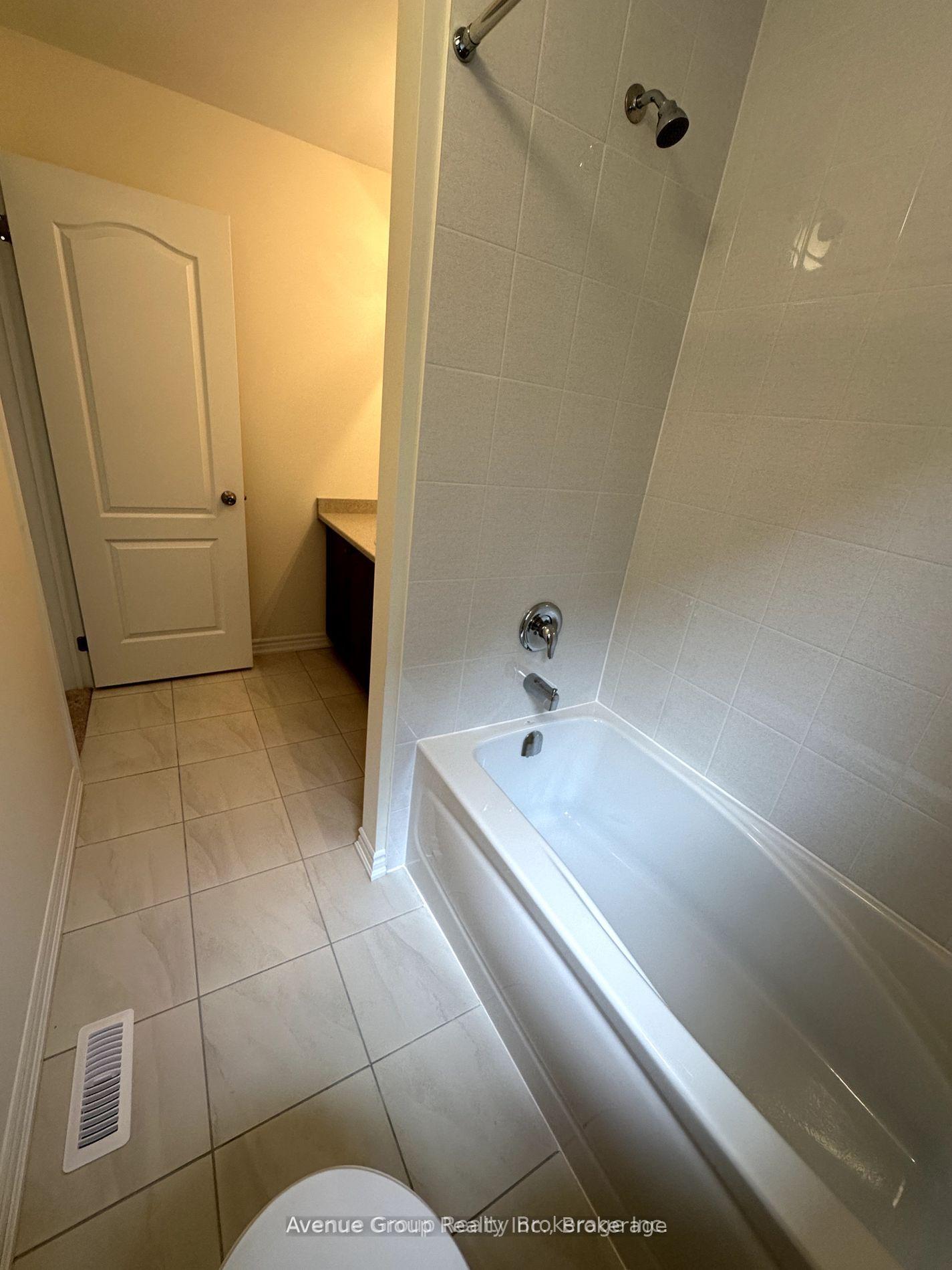 Photo 28 of 110 North Garden Boulevard, Scugog, Port Perry — HOMEH