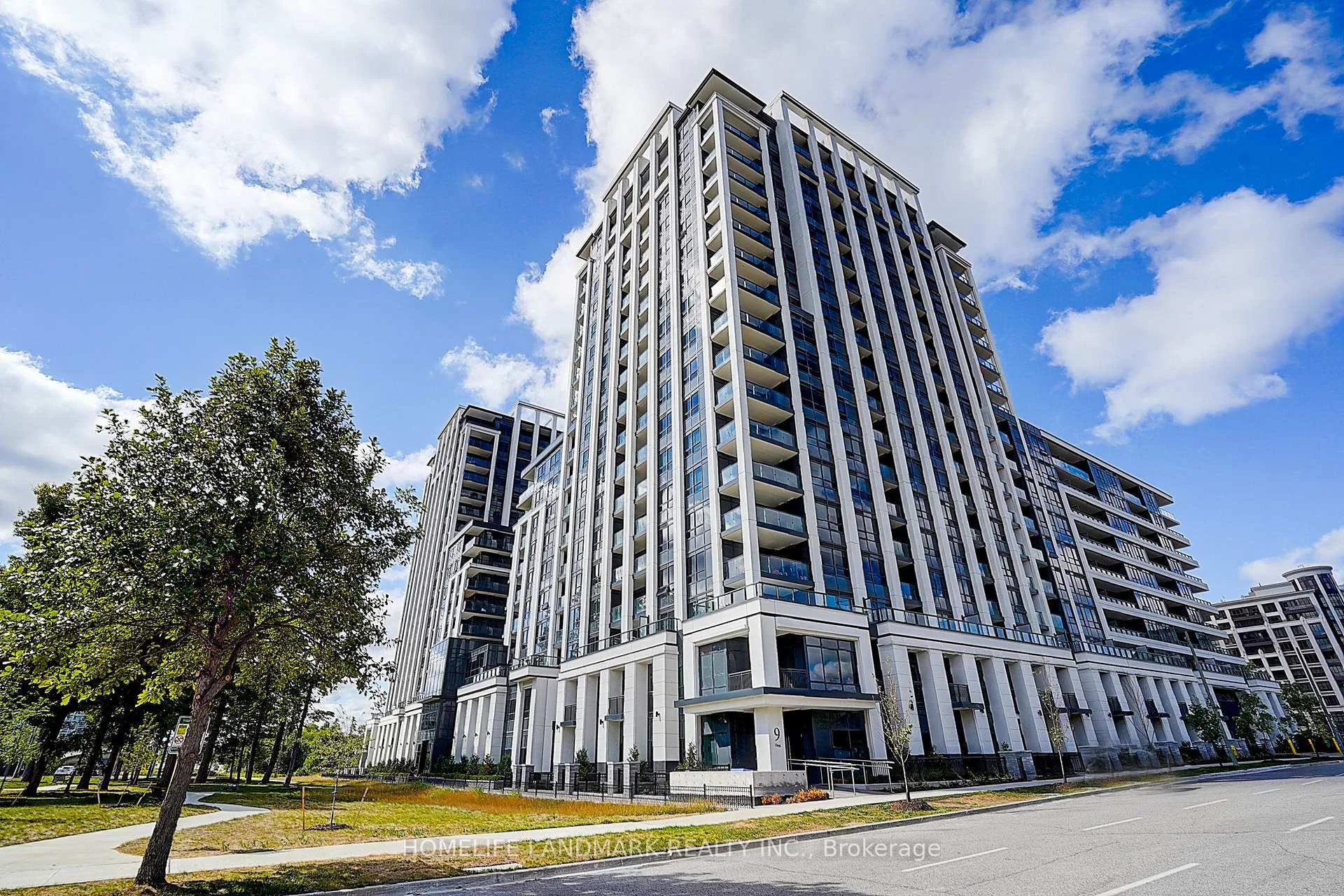 Photo 2 of Unit 805, 9 Clegg Road, Markham, Unionville — HOMEH