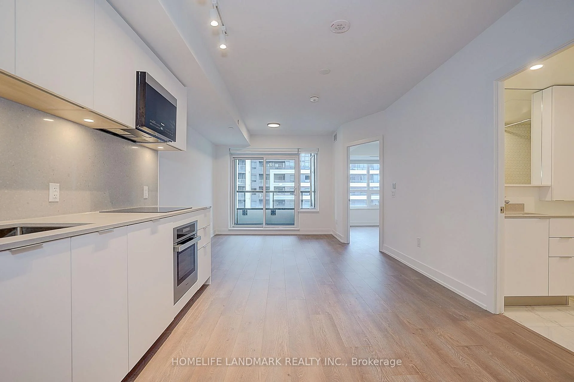 Photo 8 of Unit 805, 9 Clegg Road, Markham, Unionville — HOMEH