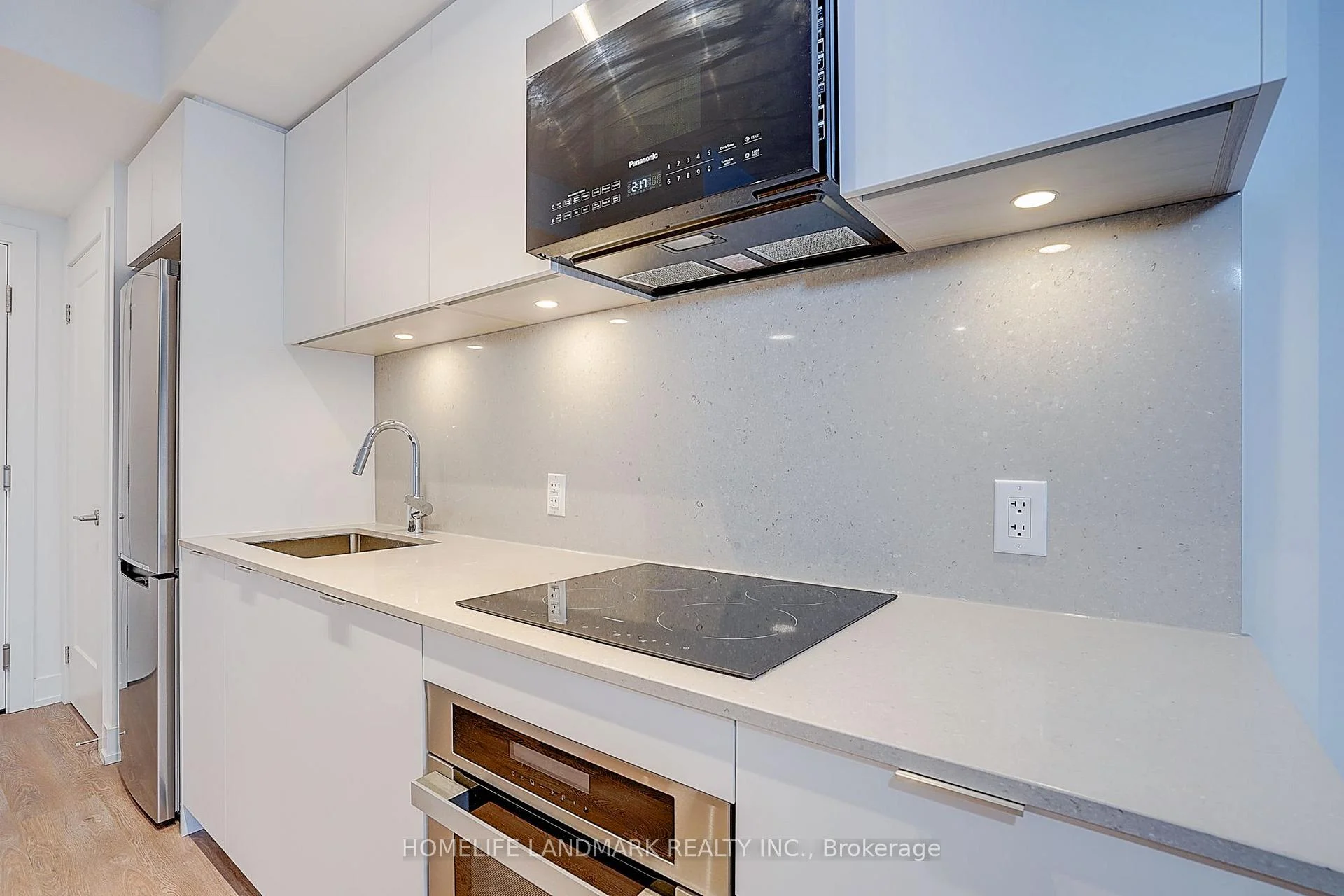 Photo 13 of Unit 805, 9 Clegg Road, Markham, Unionville — HOMEH