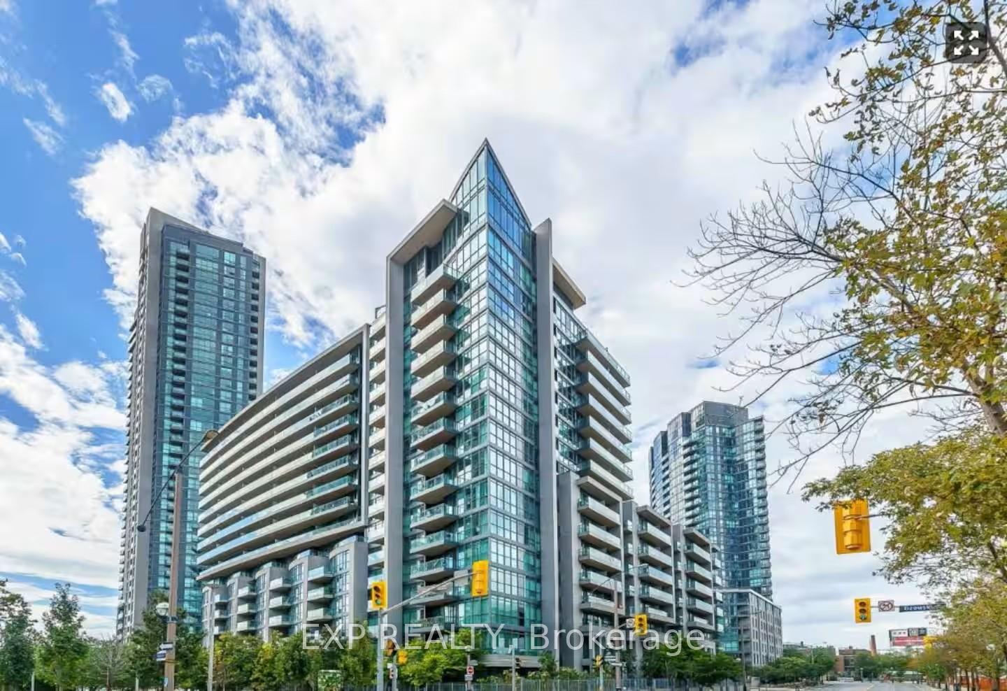 Photo 1 of 209 Fort York Boulevard, Toronto, Niagara — HOMEH