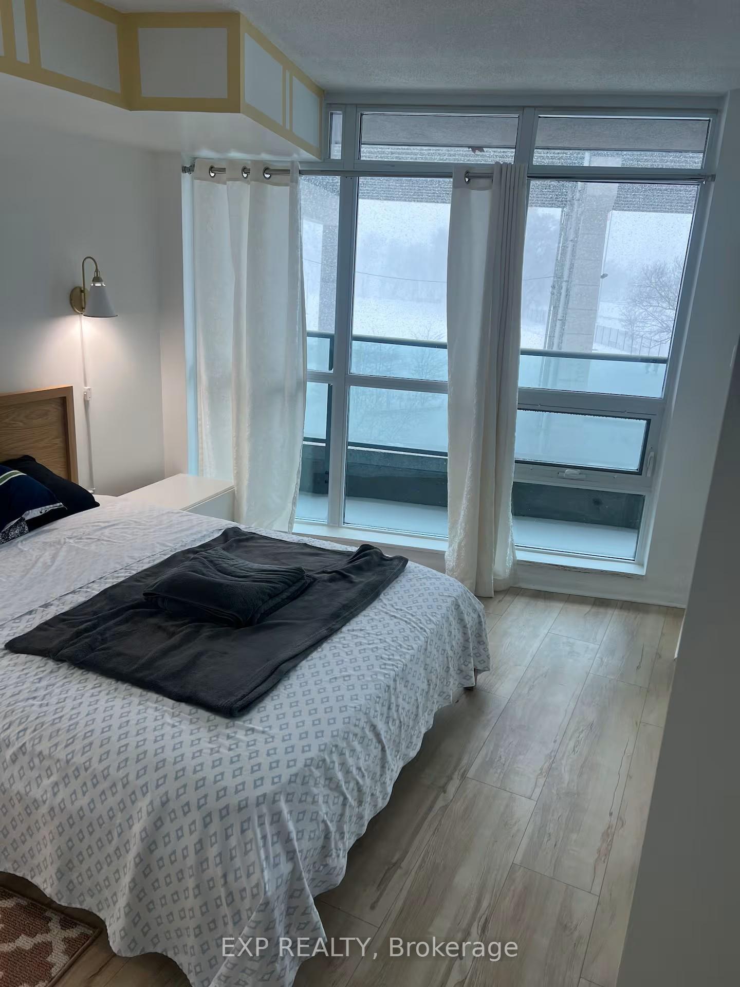 Photo 17 of 209 Fort York Boulevard, Toronto, Niagara — HOMEH