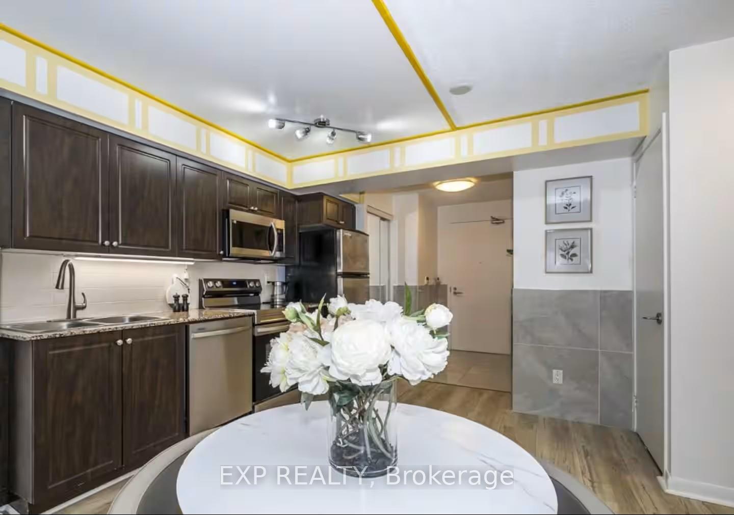 Photo 23 of 209 Fort York Boulevard, Toronto, Niagara — HOMEH