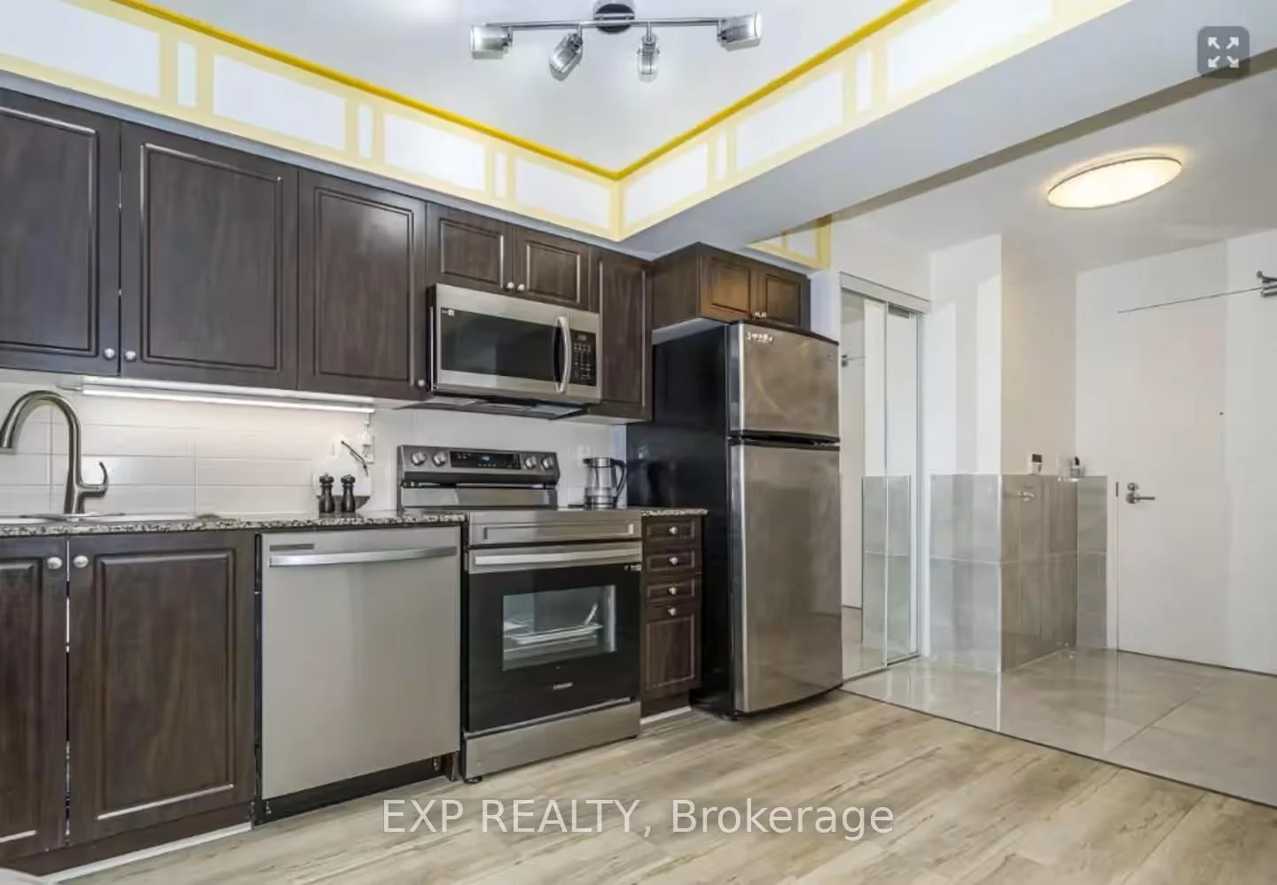 Photo 19 of 209 Fort York Boulevard, Toronto, Niagara — HOMEH
