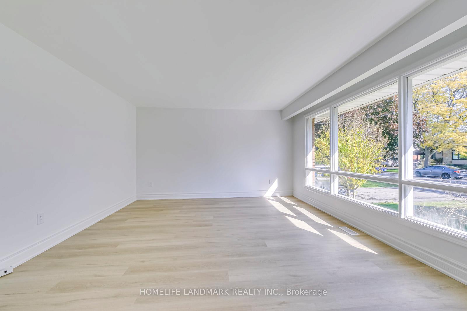 Photo 3 of 146 Manning Avenue, Hamilton, Greeningdon — HOMEH