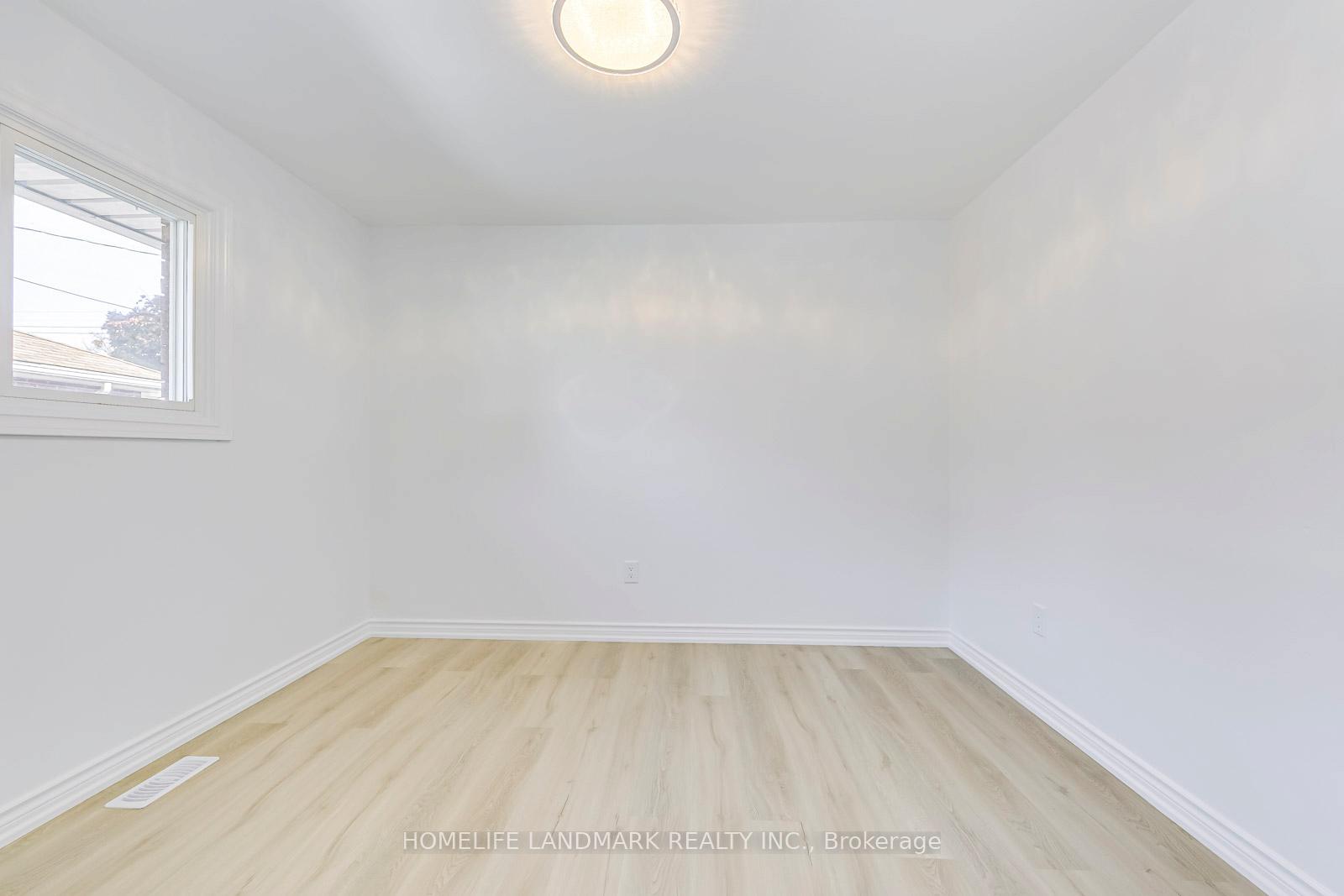 Photo 12 of 146 Manning Avenue, Hamilton, Greeningdon — HOMEH