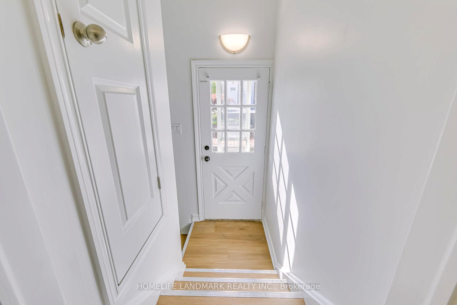 Photo 18 of 146 Manning Avenue, Hamilton, Greeningdon — HOMEH