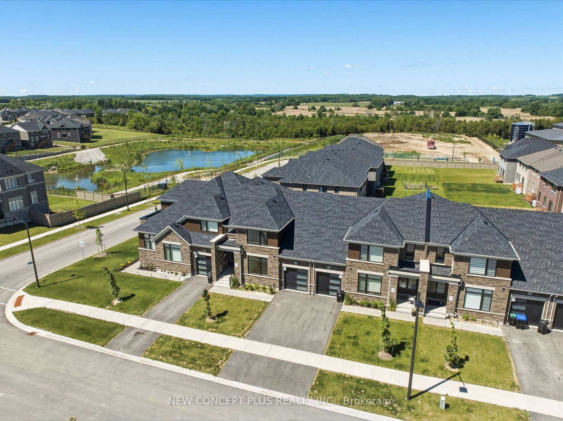 Photo 2 of 11 Bayberry Drive, Adjala-Tosorontio, Colgan — HOMEH
