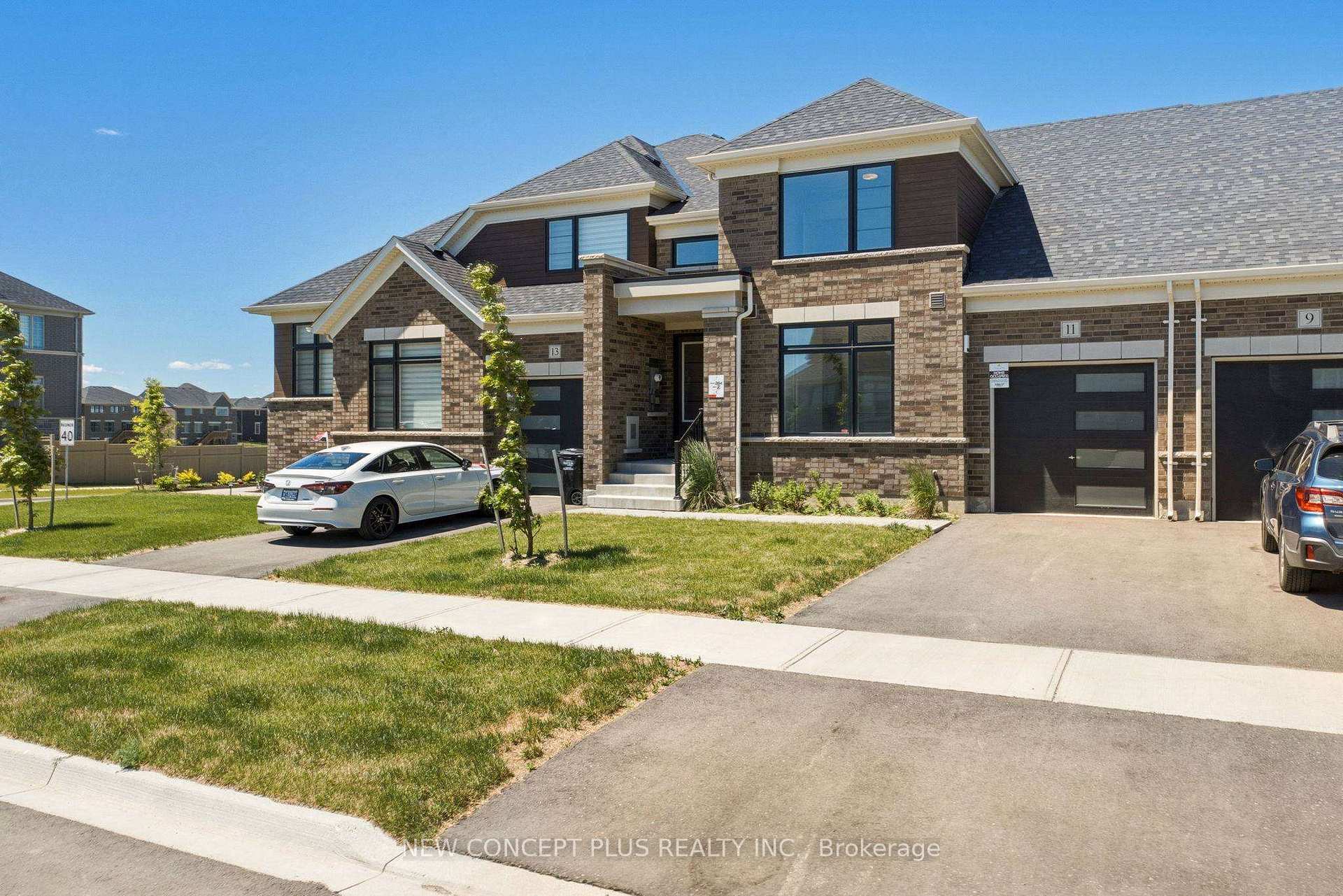 Photo 3 of 11 Bayberry Drive, Adjala-Tosorontio, Colgan — HOMEH