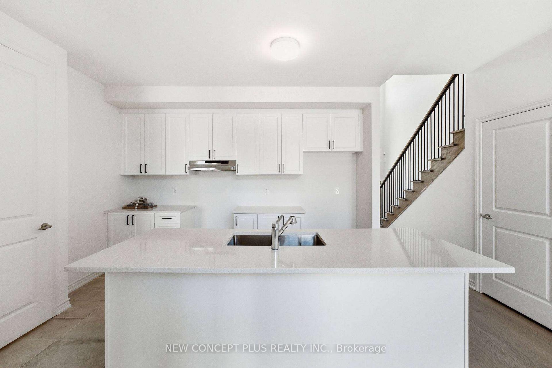 Photo 10 of 11 Bayberry Drive, Adjala-Tosorontio, Colgan — HOMEH