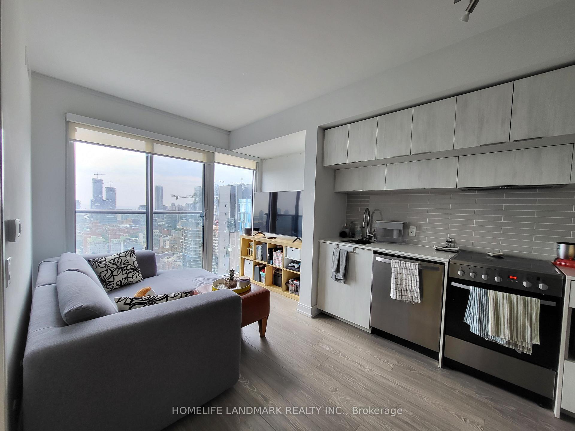Photo 3 of Unit 3308, 181 Dundas Street E, Toronto, Church-Yonge Corridor — HOMEH