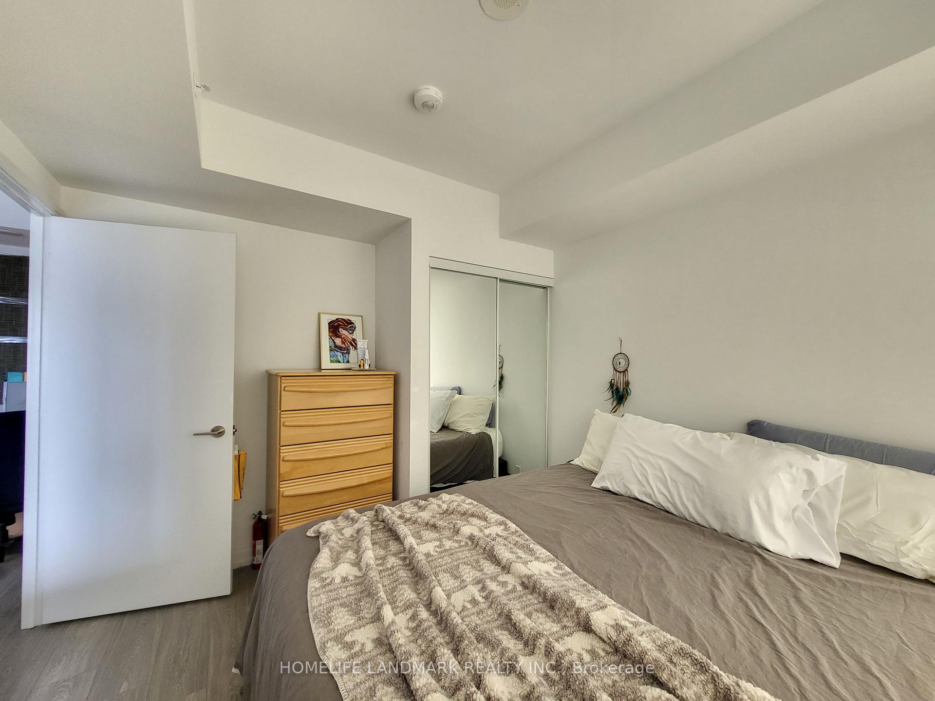Photo 6 of Unit 3308, 181 Dundas Street E, Toronto, Church-Yonge Corridor — HOMEH