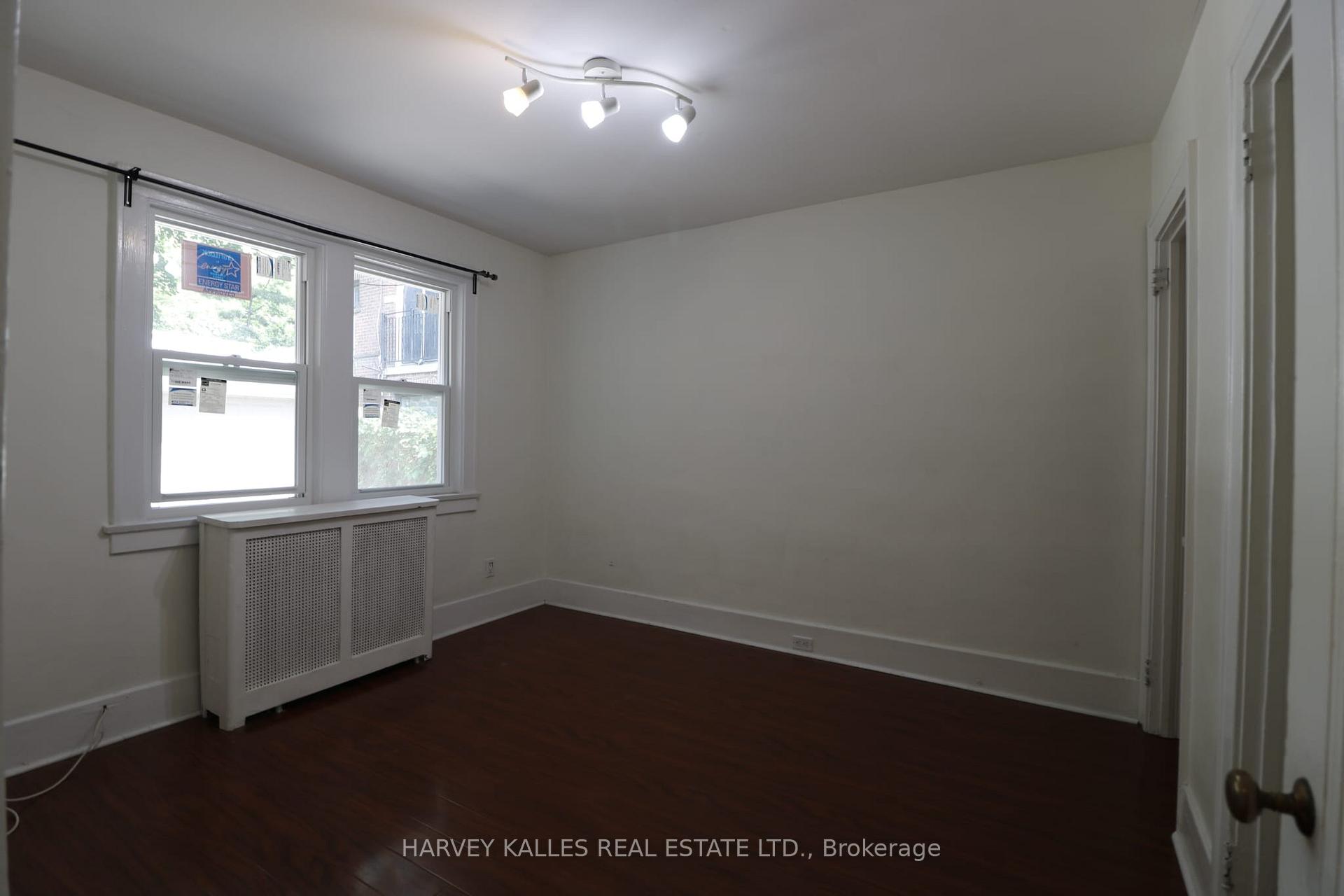 Photo 14 of Unit Main, 6 Poplar Plains Crescent, Toronto, Casa Loma — HOMEH