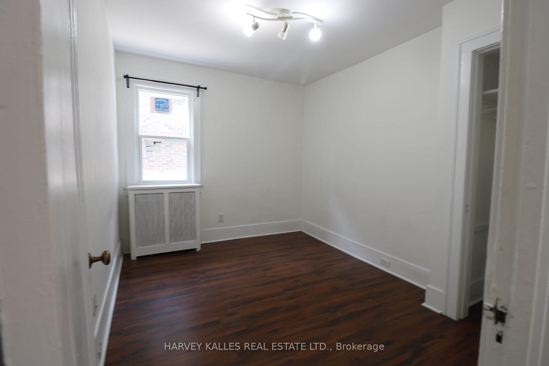 Photo 15 of Unit Main, 6 Poplar Plains Crescent, Toronto, Casa Loma — HOMEH