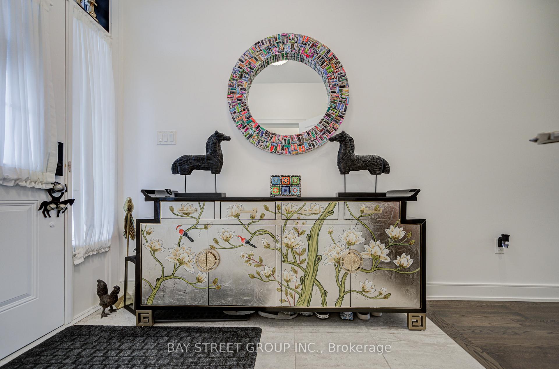 Photo 4 of 237 Ben Sinclair Avenue, East Gwillimbury, Queensville — HOMEH