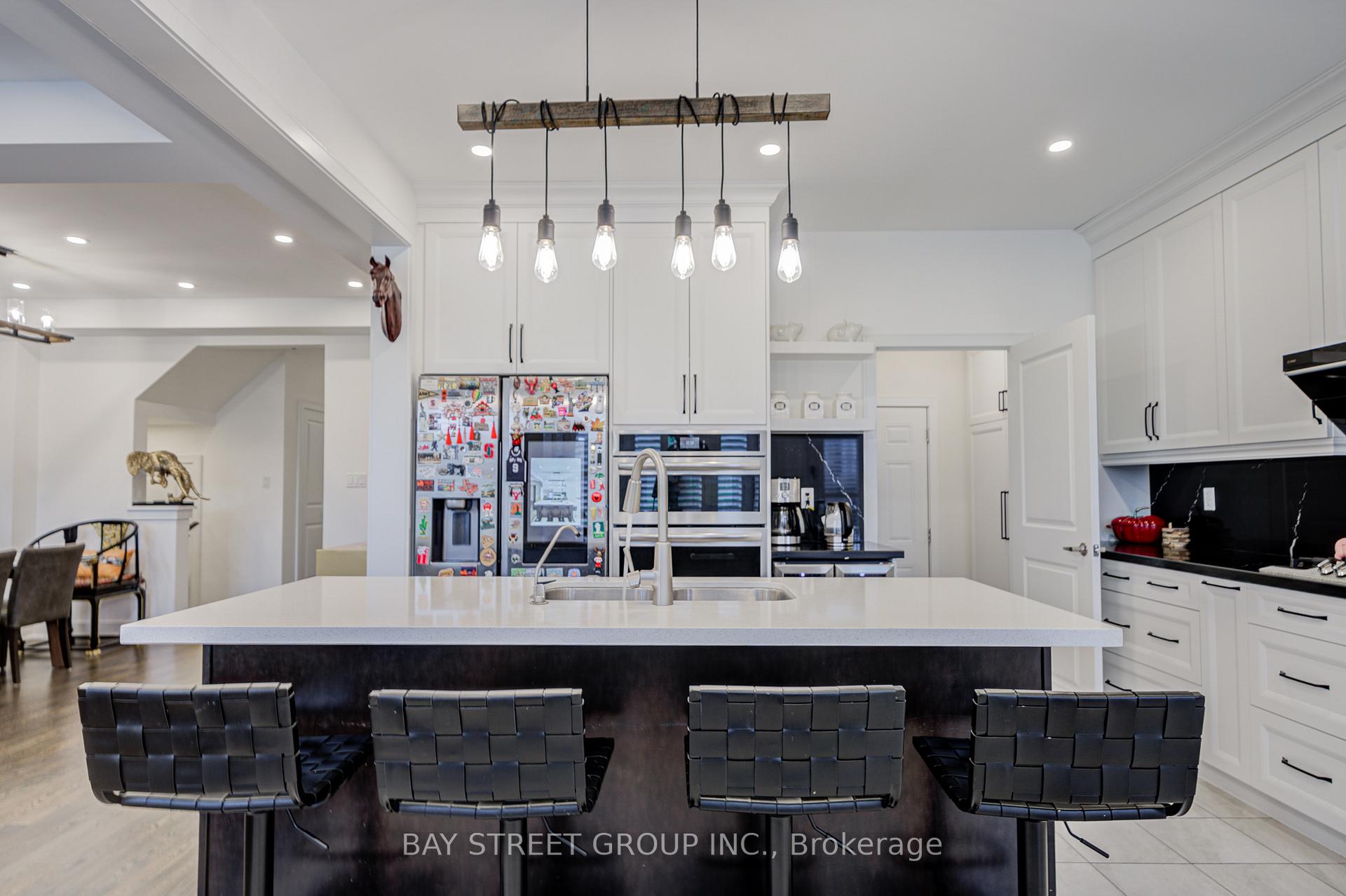 Photo 12 of 237 Ben Sinclair Avenue, East Gwillimbury, Queensville — HOMEH