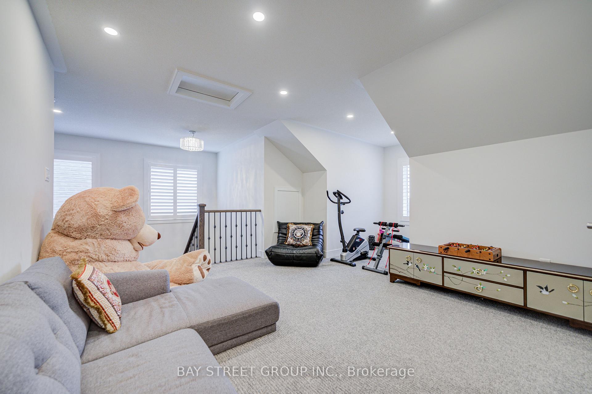 Photo 27 of 237 Ben Sinclair Avenue, East Gwillimbury, Queensville — HOMEH