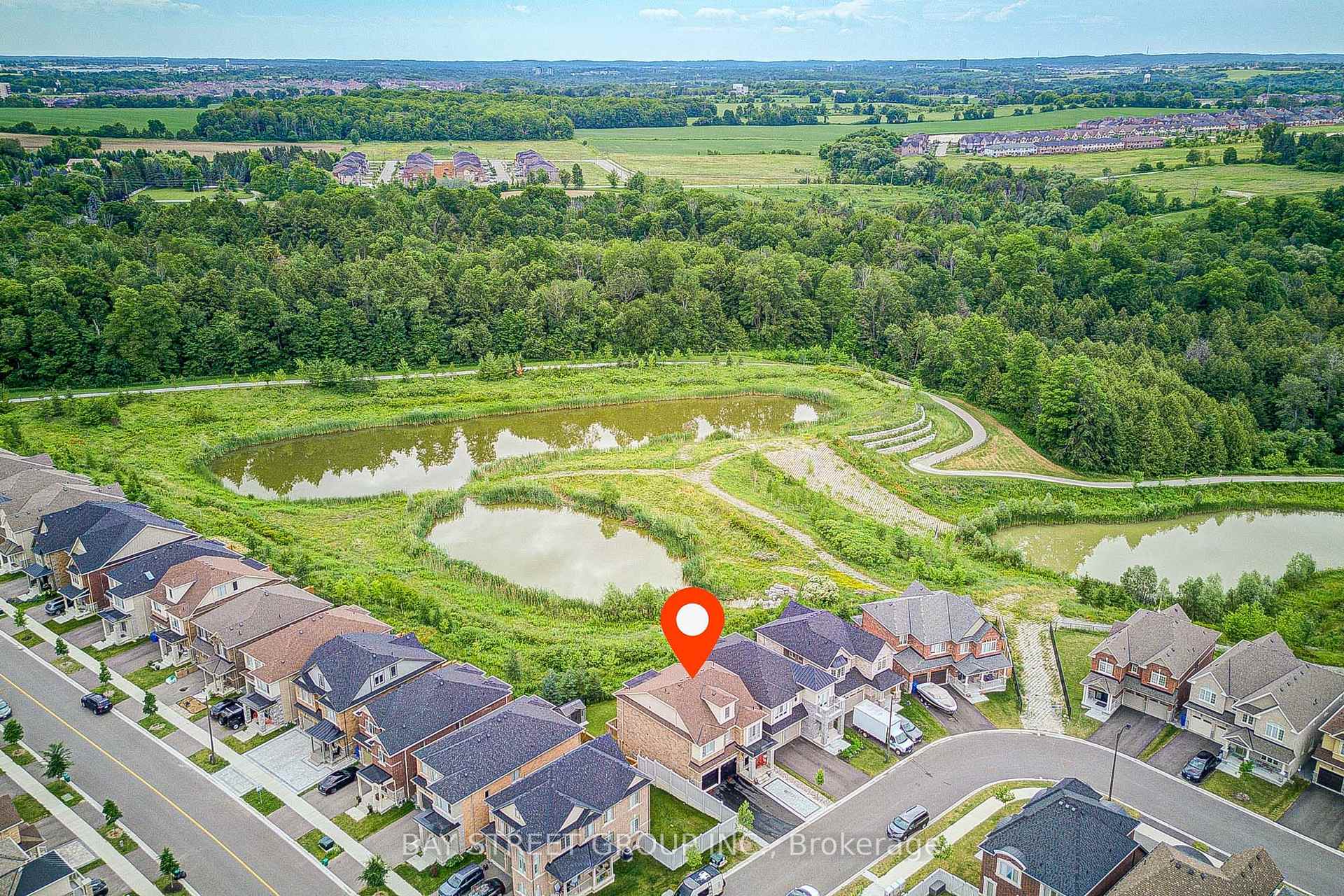 Photo 46 of 237 Ben Sinclair Avenue, East Gwillimbury, Queensville — HOMEH