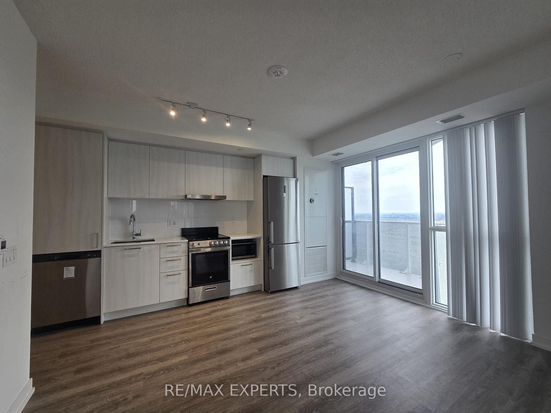 Photo 4 of Unit 3111, 195 Commerce Street, Vaughan, Vaughan Corporate Centre — HOMEH