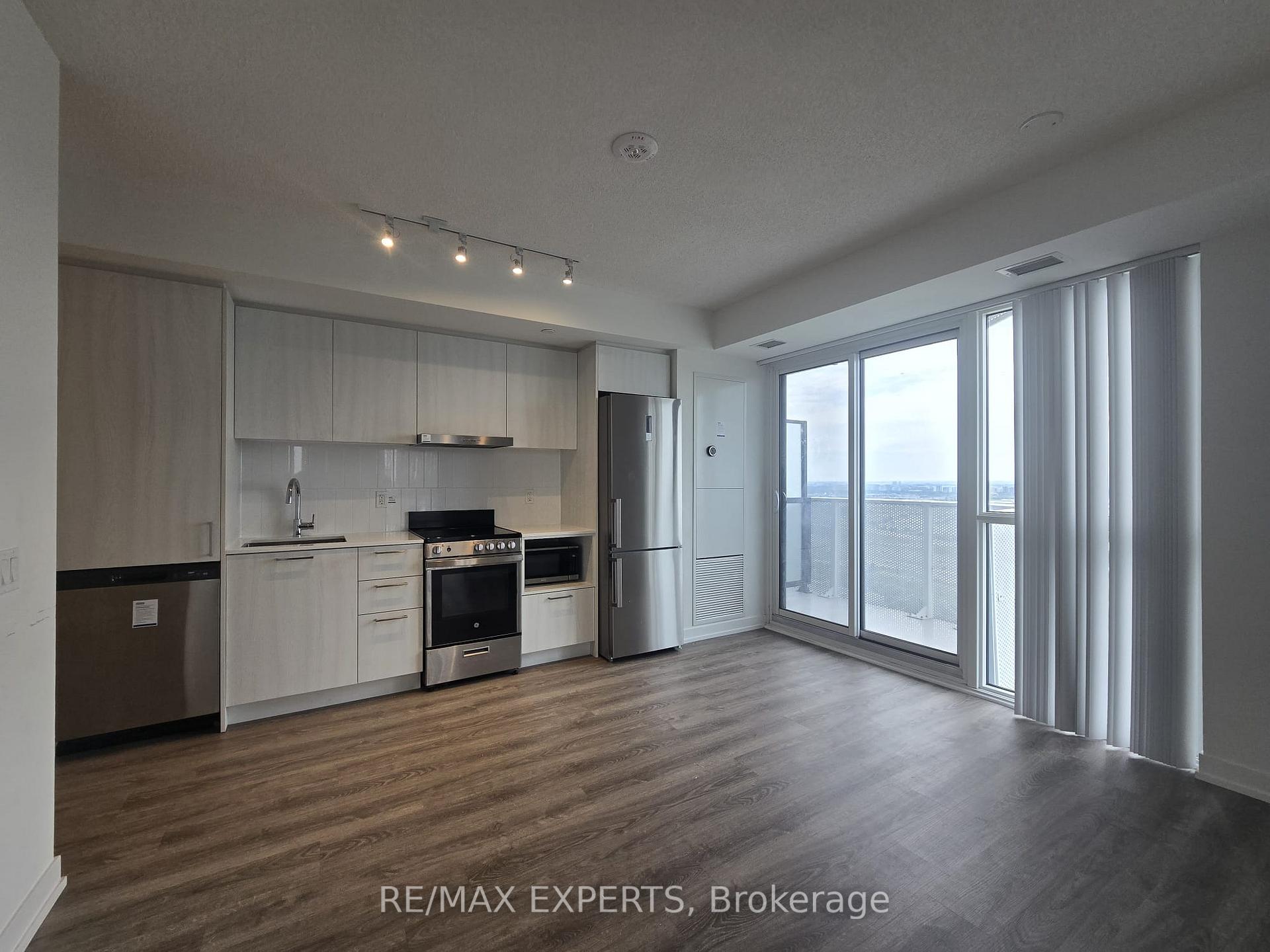 Photo 5 of Unit 3111, 195 Commerce Street, Vaughan, Vaughan Corporate Centre — HOMEH