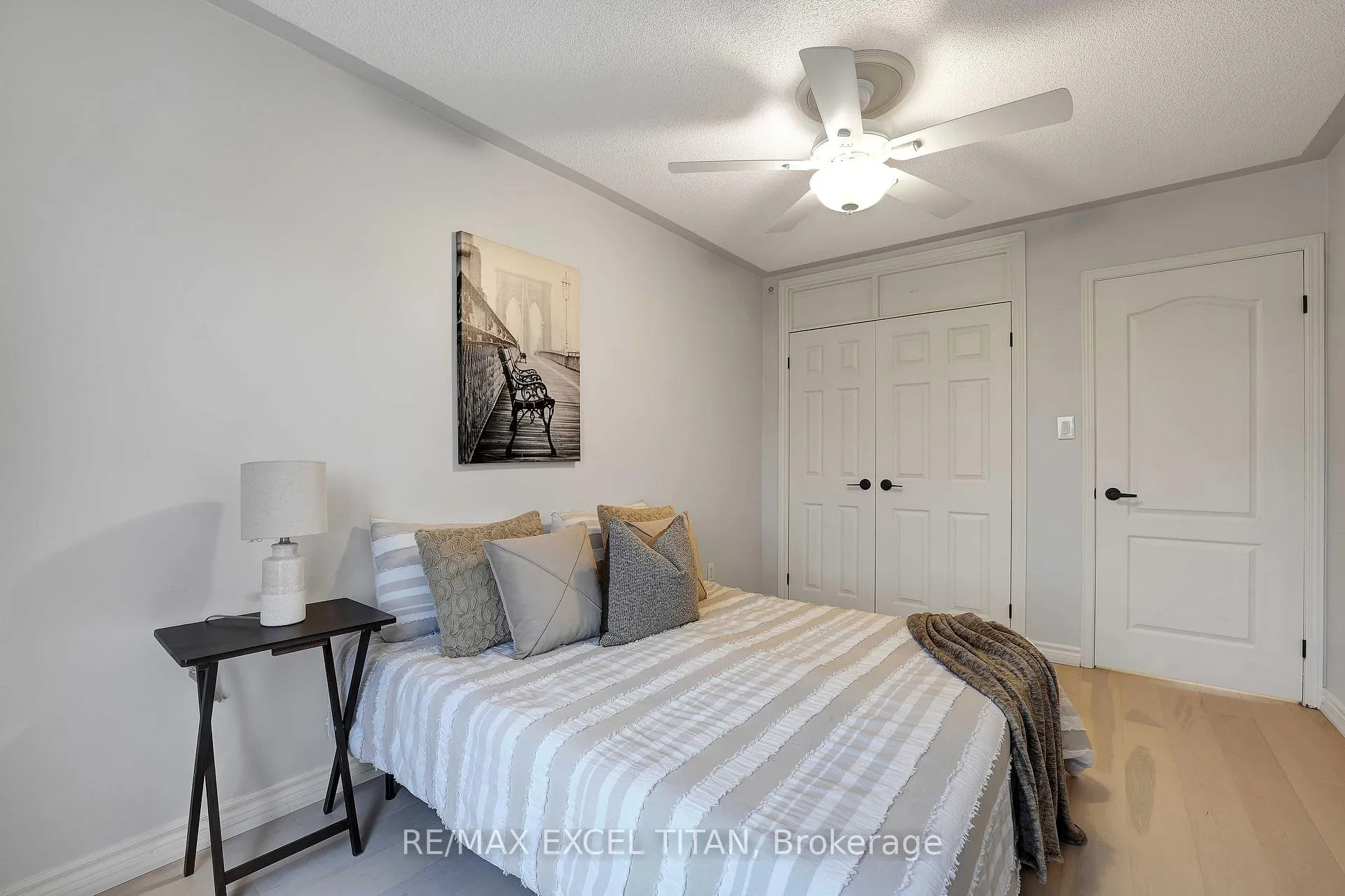 Photo 19 of 74 Giancola Crescent, Vaughan, Maple — HOMEH