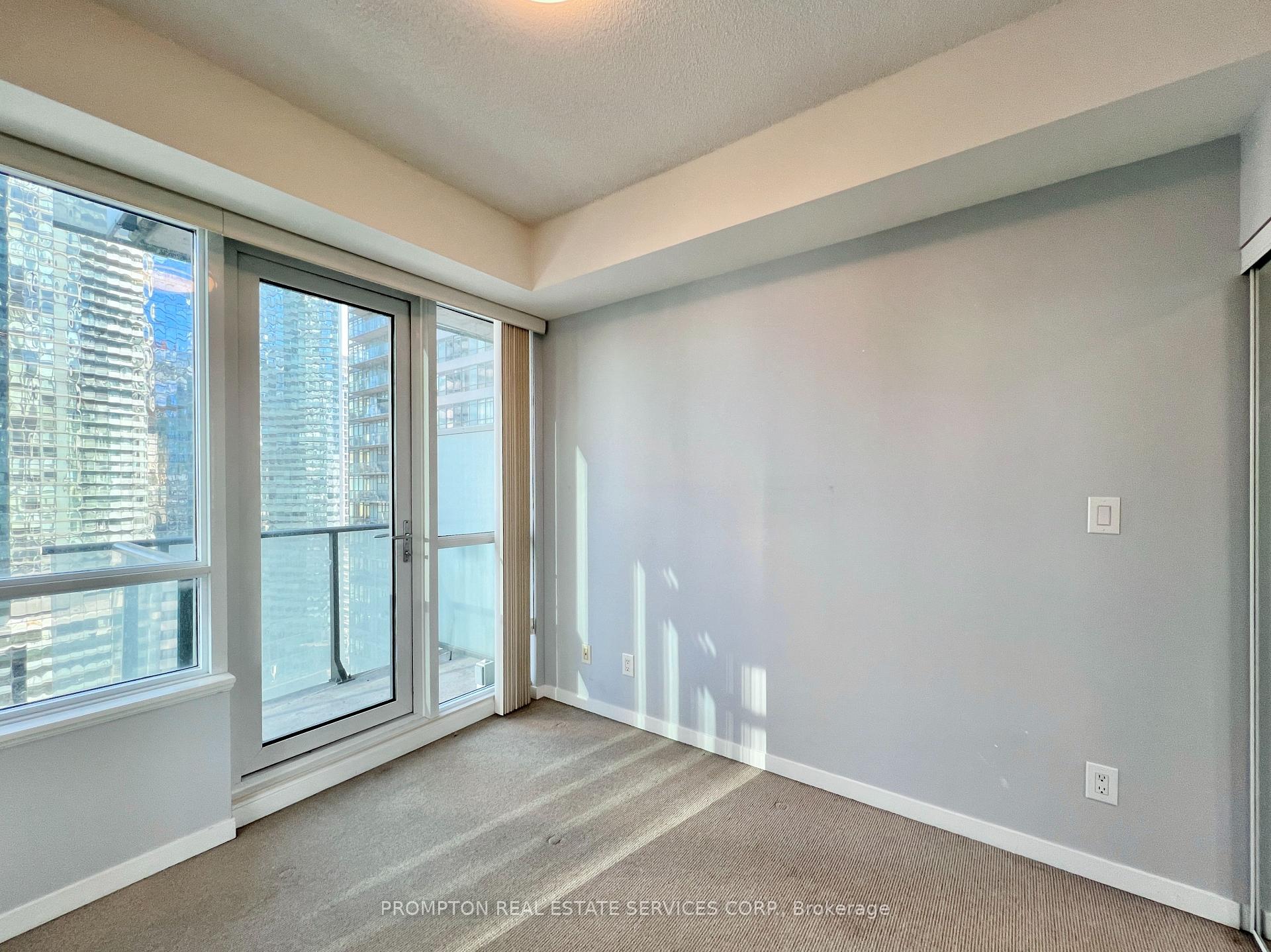 Photo 11 of Unit 1910, 65 Bremner Boulevard, Toronto, Waterfront Communities — HOMEH