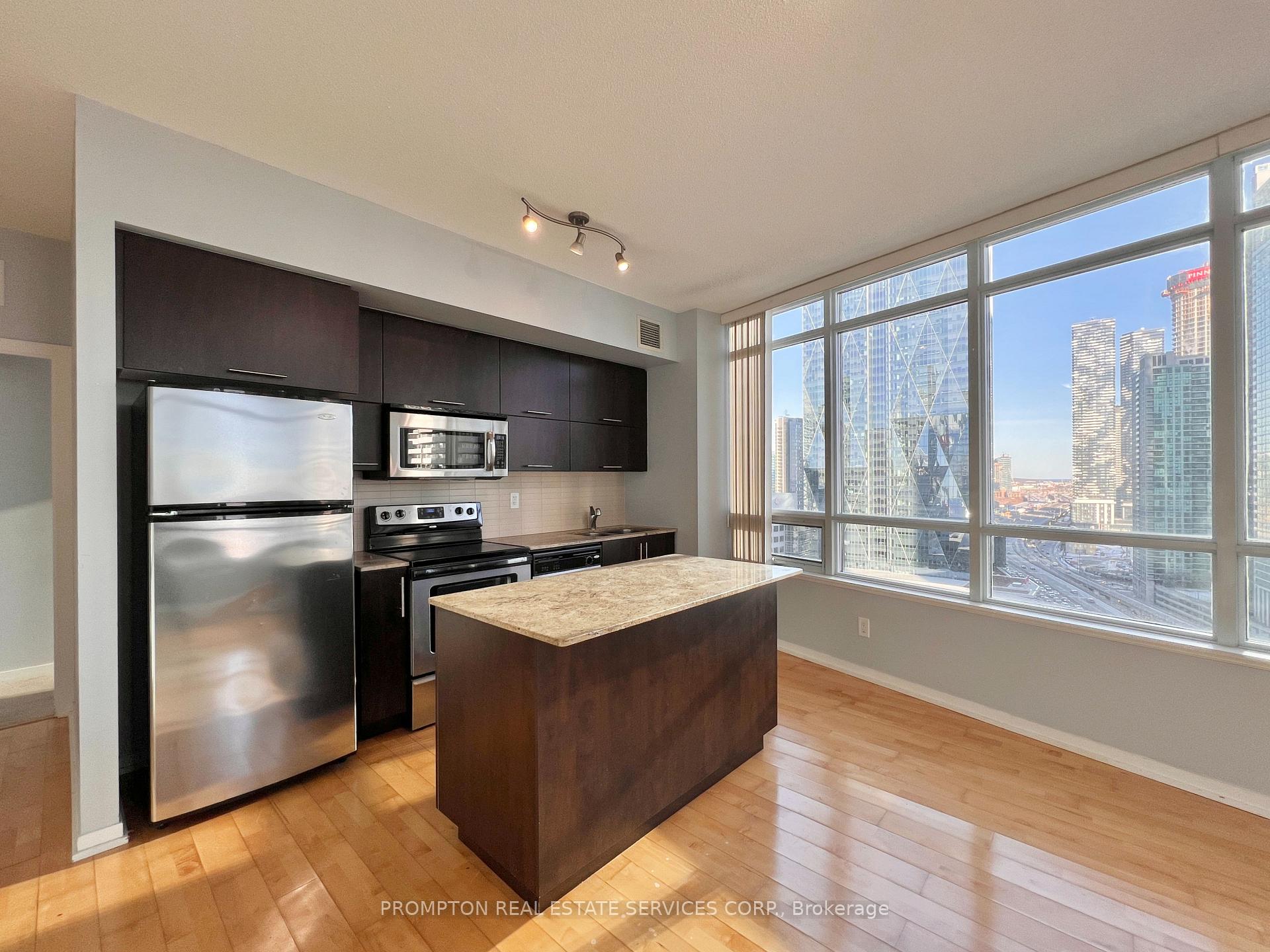 Photo 17 of Unit 1910, 65 Bremner Boulevard, Toronto, Waterfront Communities — HOMEH