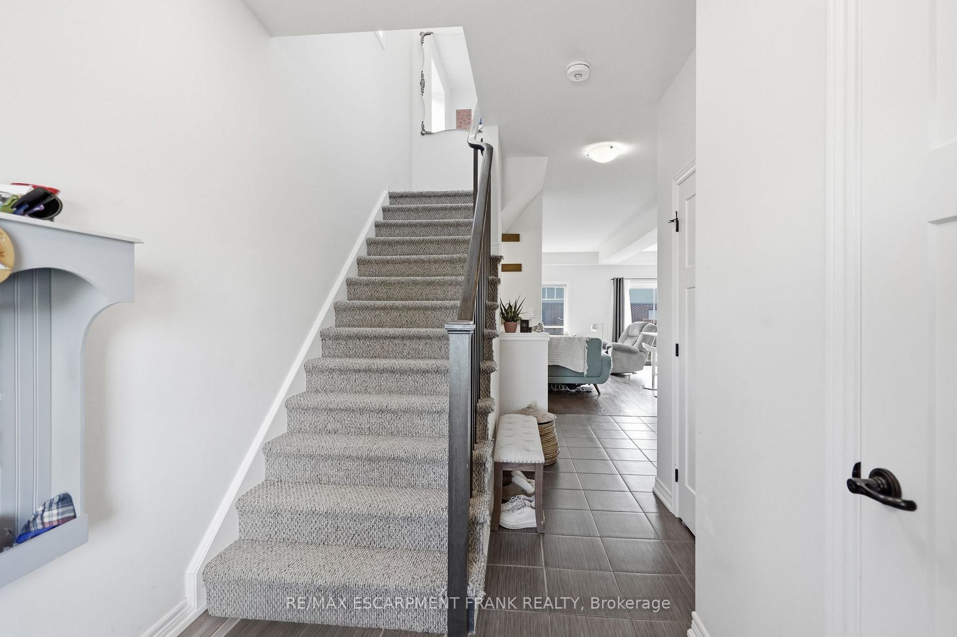 Photo 13 of 23 Severino Circle, West Lincoln, Smithville — HOMEH