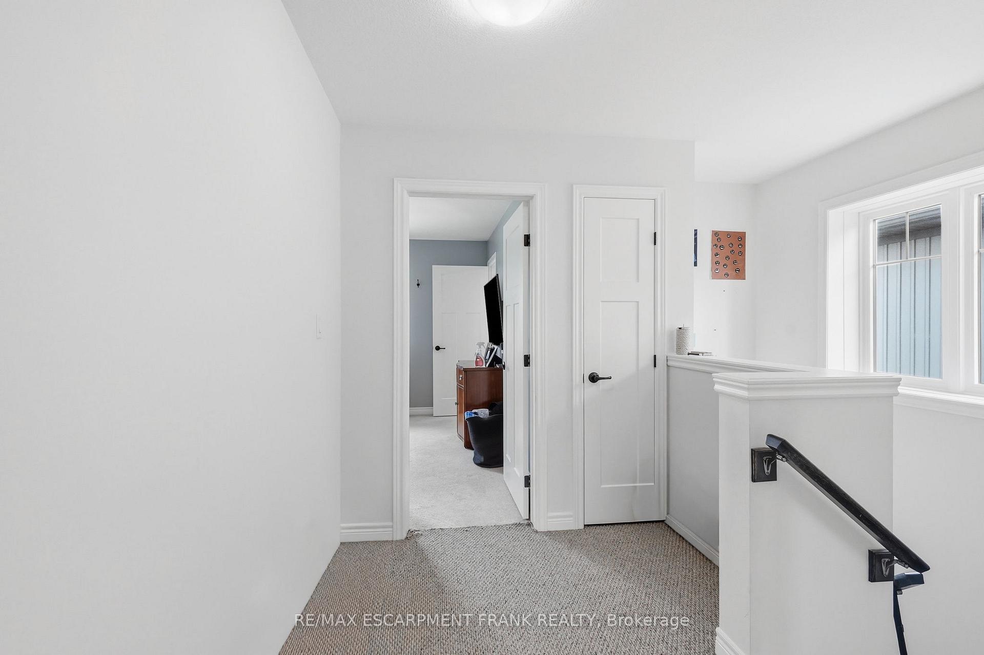 Photo 27 of 23 Severino Circle, West Lincoln, Smithville — HOMEH