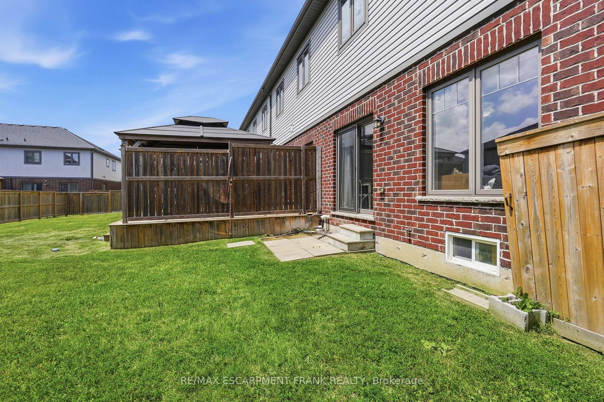 Photo 47 of 23 Severino Circle, West Lincoln, Smithville — HOMEH