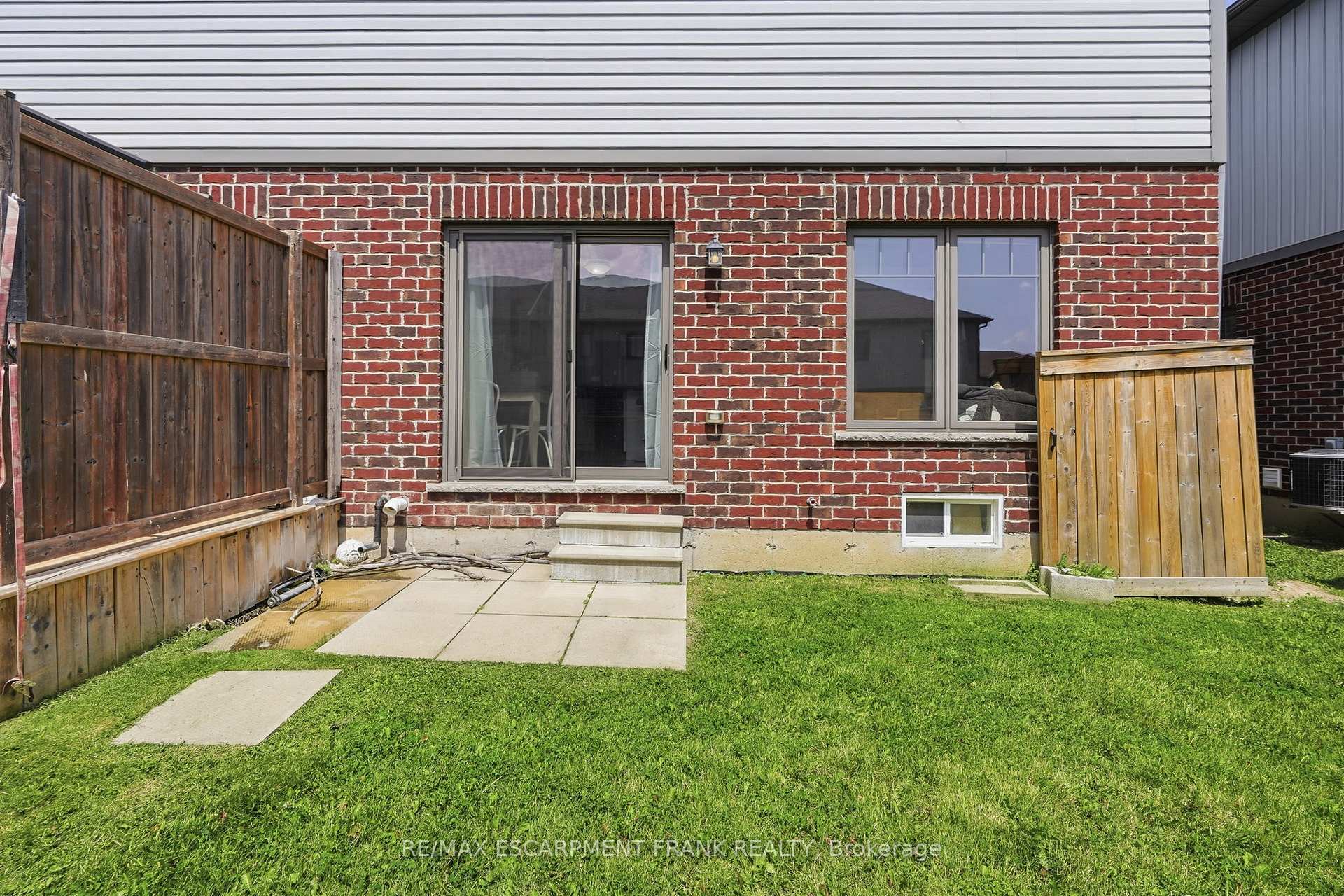 Photo 48 of 23 Severino Circle, West Lincoln, Smithville — HOMEH