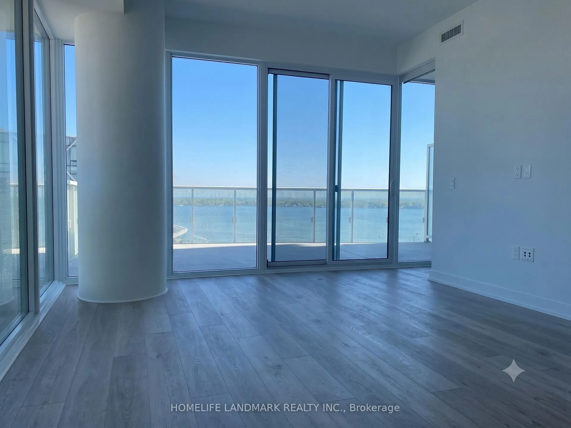 Photo 3 of Unit 1502, 15 Queens Quay E, Toronto, Waterfront Communities — HOMEH