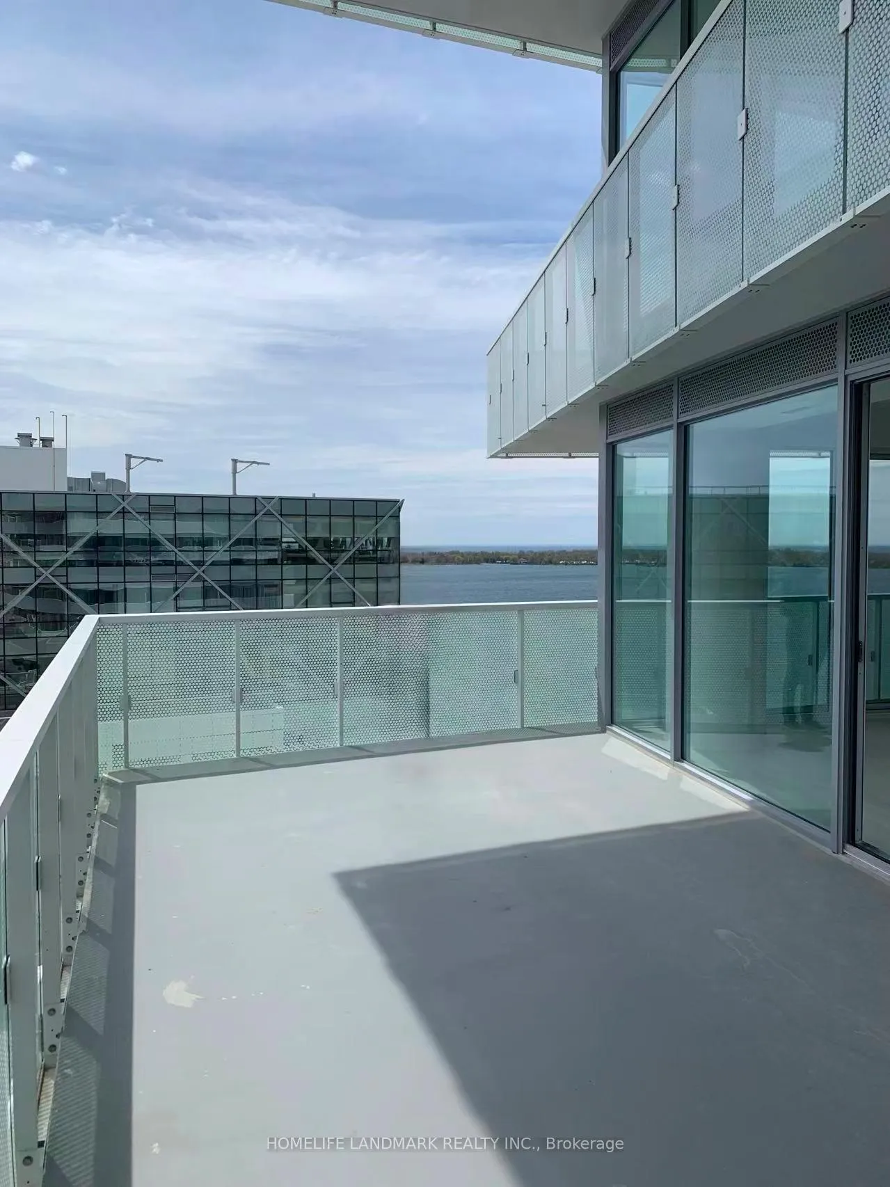 Photo 5 of Unit 1502, 15 Queens Quay E, Toronto, Waterfront Communities — HOMEH