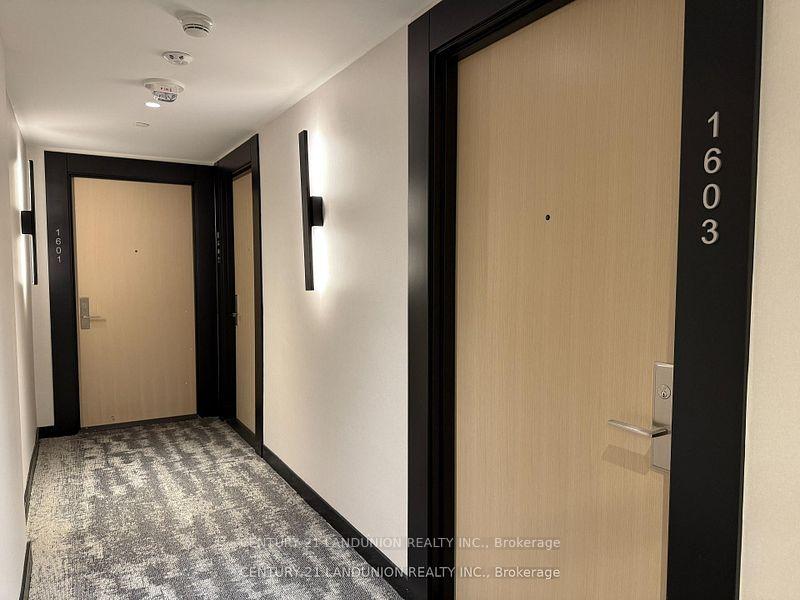 Photo 2 of Unit 1603, 395 Bloor Street E, Toronto, North St. James Town — HOMEH